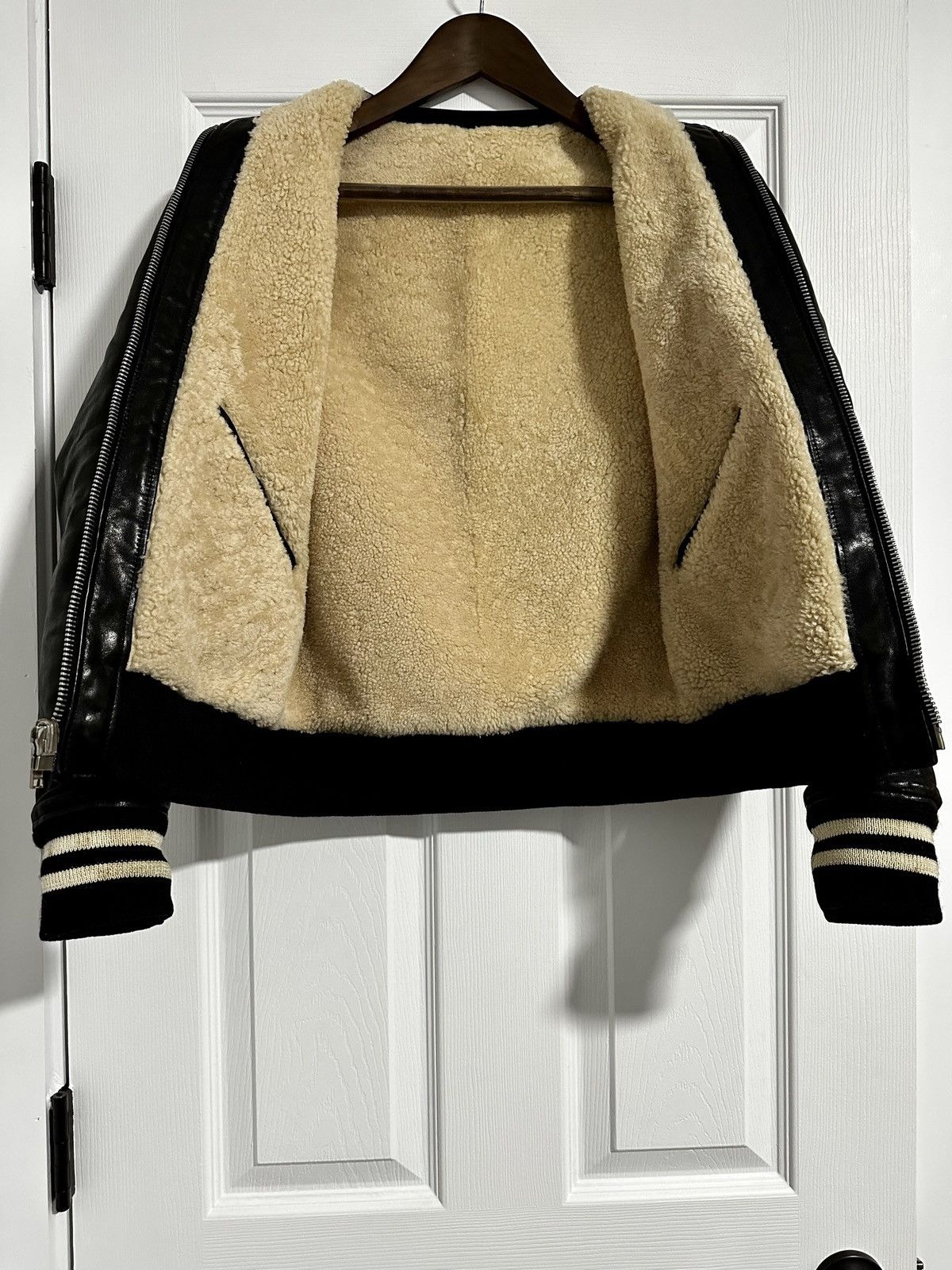 Saint Laurent Paris Saint Laurent Reversible Leather Shearling Bomber SAMPLE Size US XS / EU 42 / 0 - 3 Thumbnail