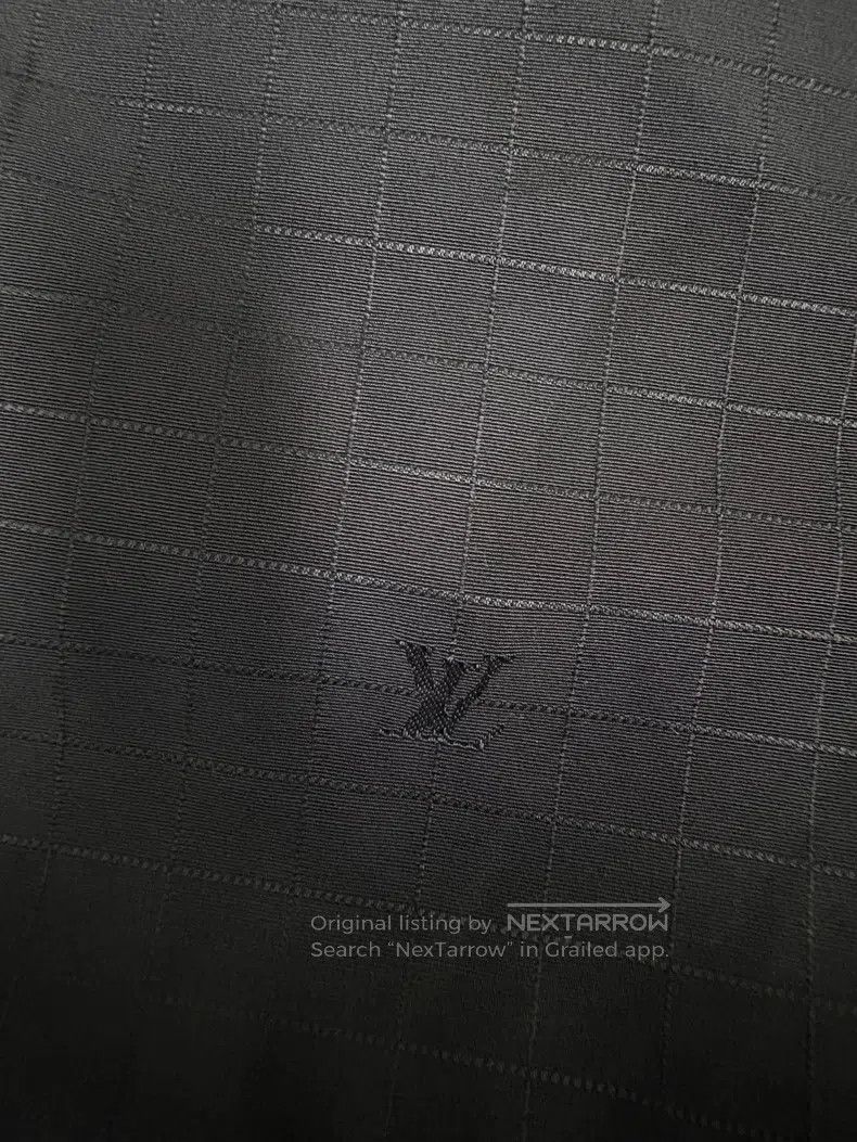 Louis Vuitton Louis Vuitton size US 48 Black plaid small logo printed sho Size US 32 / EU 48 - 4 Thumbnail