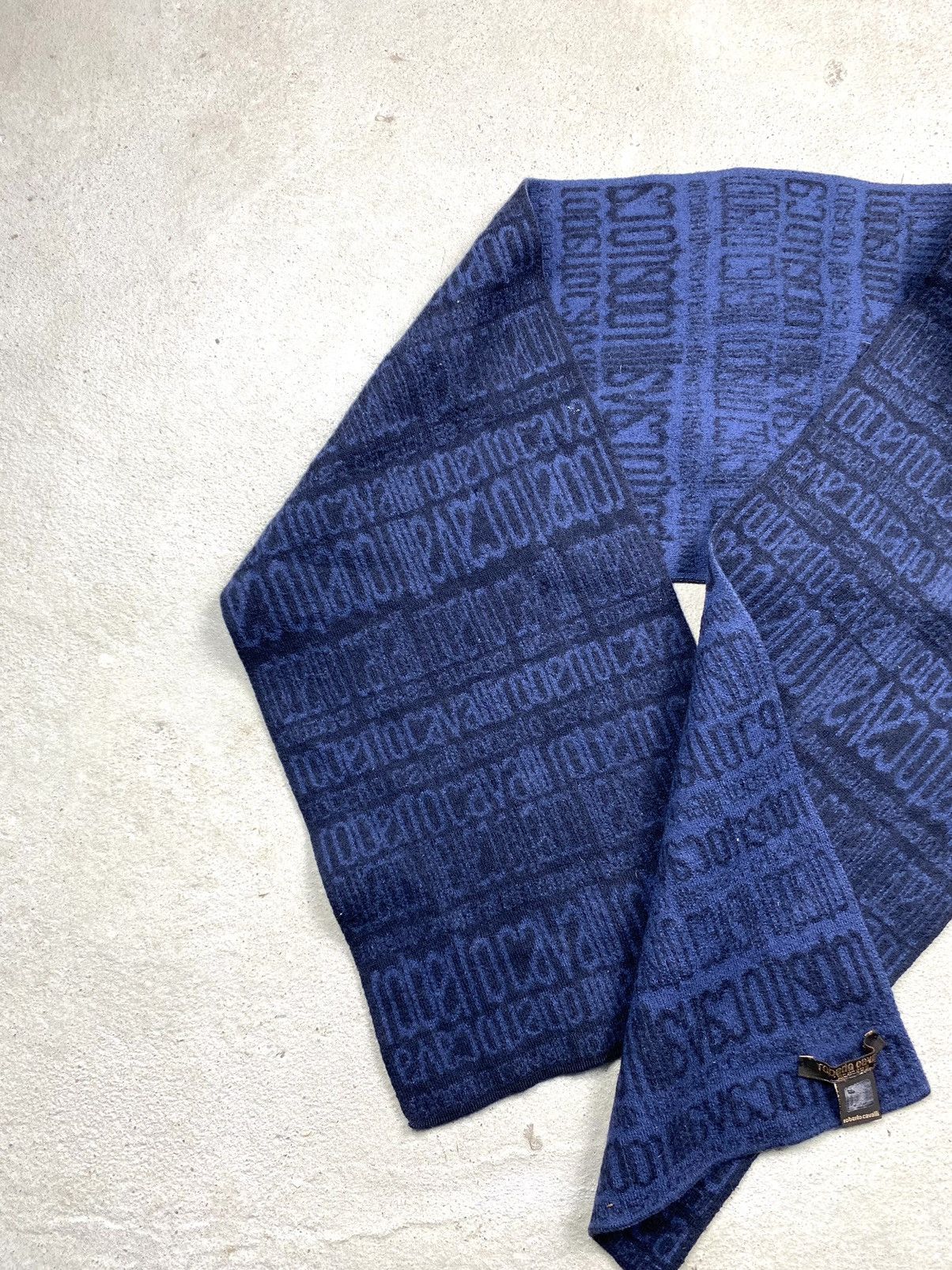 Just Cavalli Rare! Vintage Roberto Cavalli Scarves Italy Made Size ONE SIZE - 2 Thumbnail