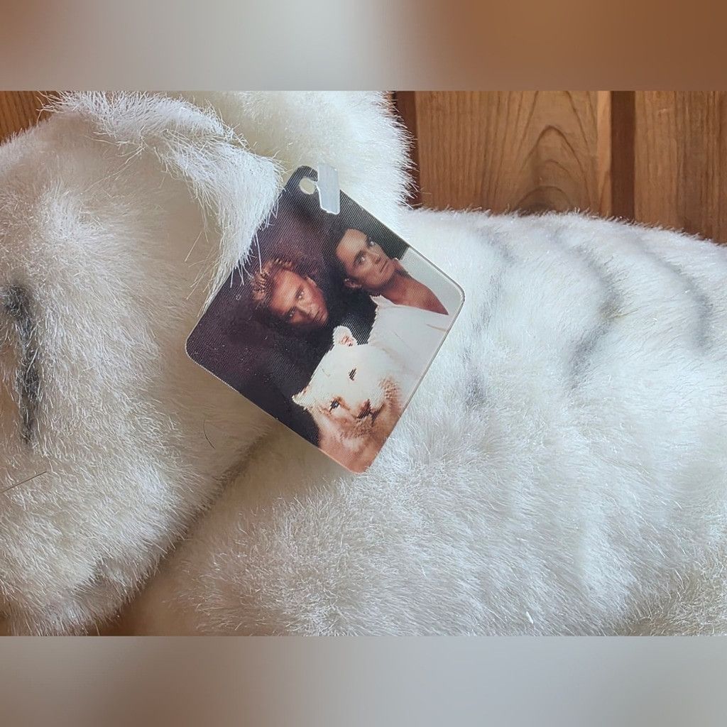 The Unbranded Brand Siegfried & Roy 1999 Mirage Roaring White Plush Tiger NWT Size ONE SIZE - 4 Thumbnail