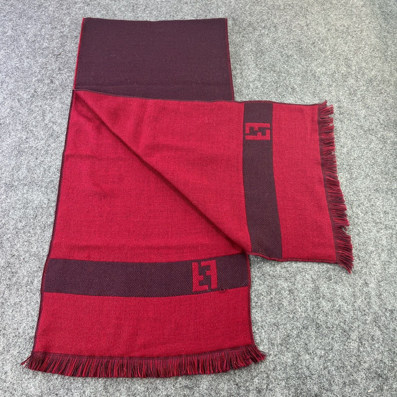 Fendi Fendi Scarf / Muffler / Neckwear T379 Size ONE SIZE - 4 Thumbnail