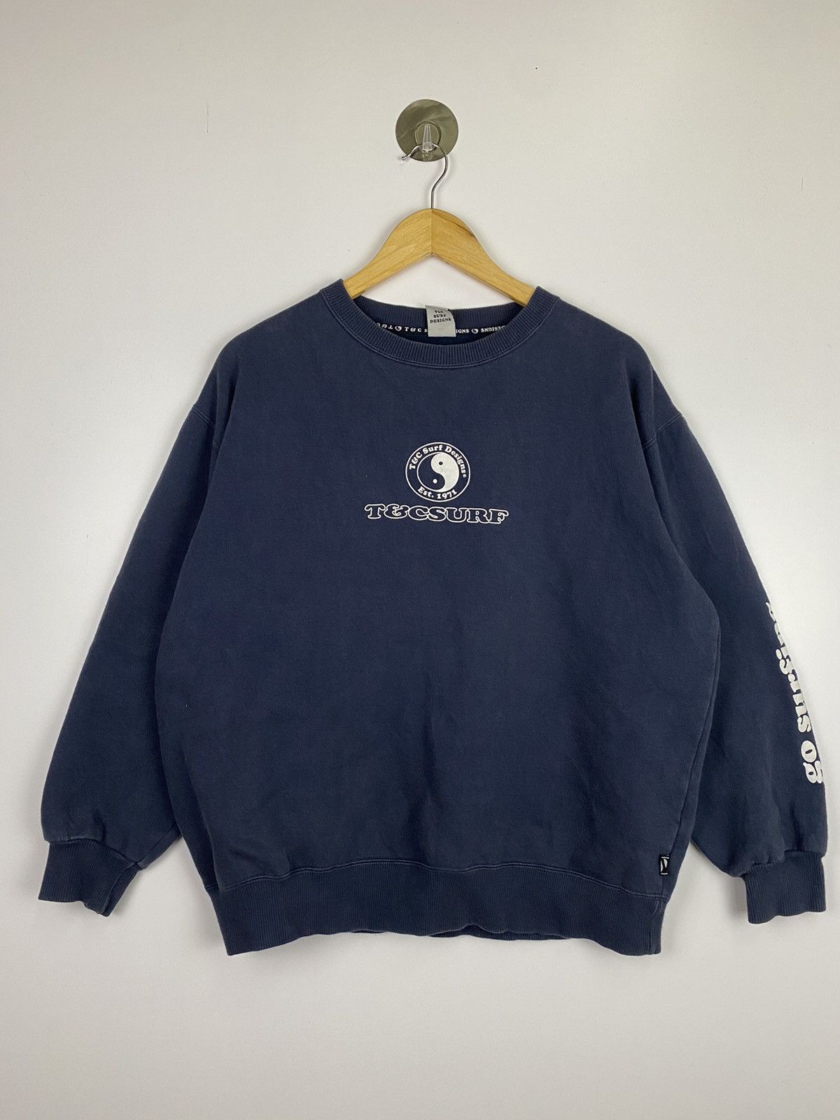 Vintage Vintage T&C Surf Yin Yang Sweatshirt Size US L / EU 52-54 / 3 - 4 Thumbnail