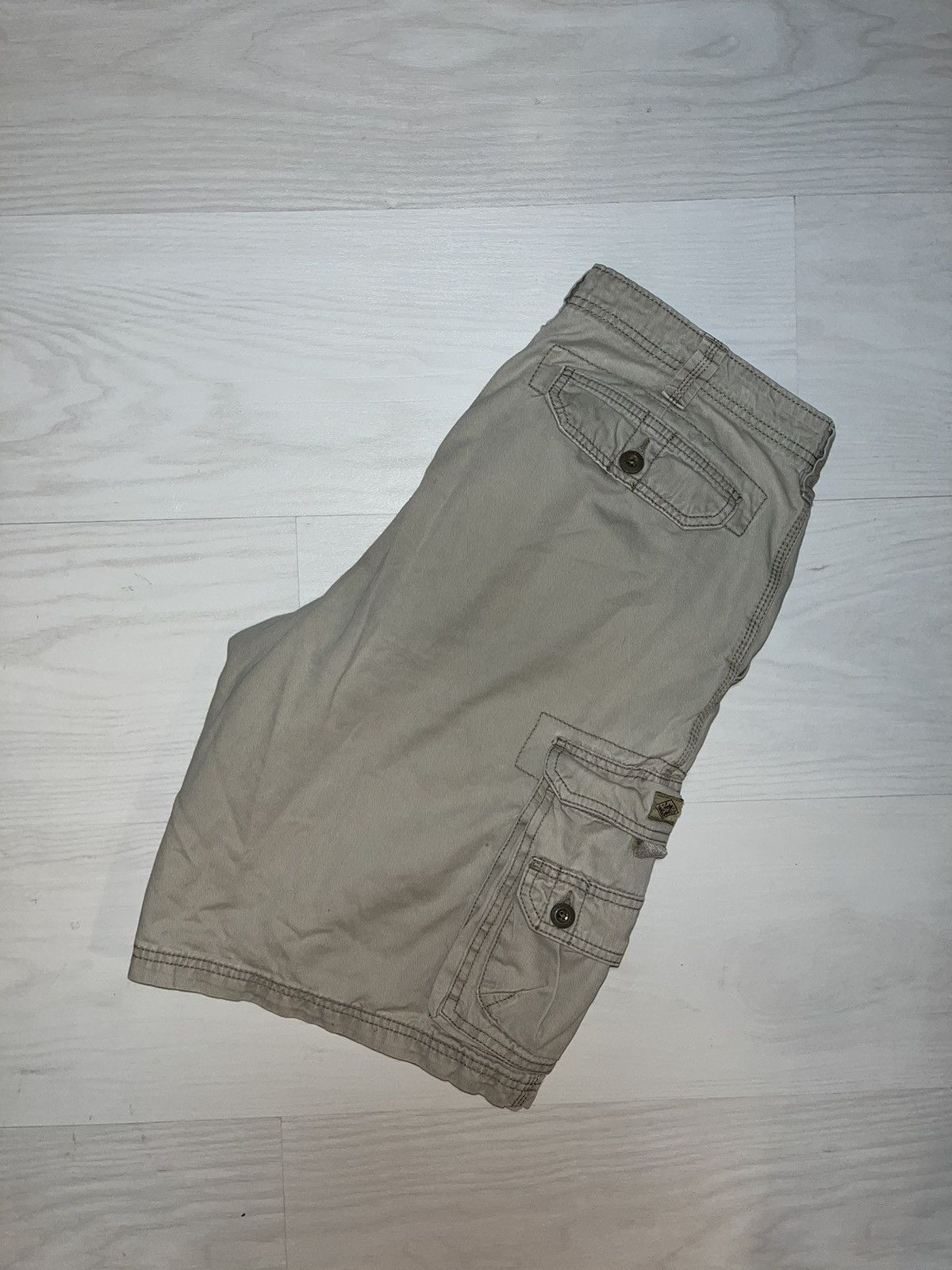 Lee × Vintage Y2K Baggy Lee Khaki Dungaree Shorts Size US 34 / EU 50 - 3 Thumbnail