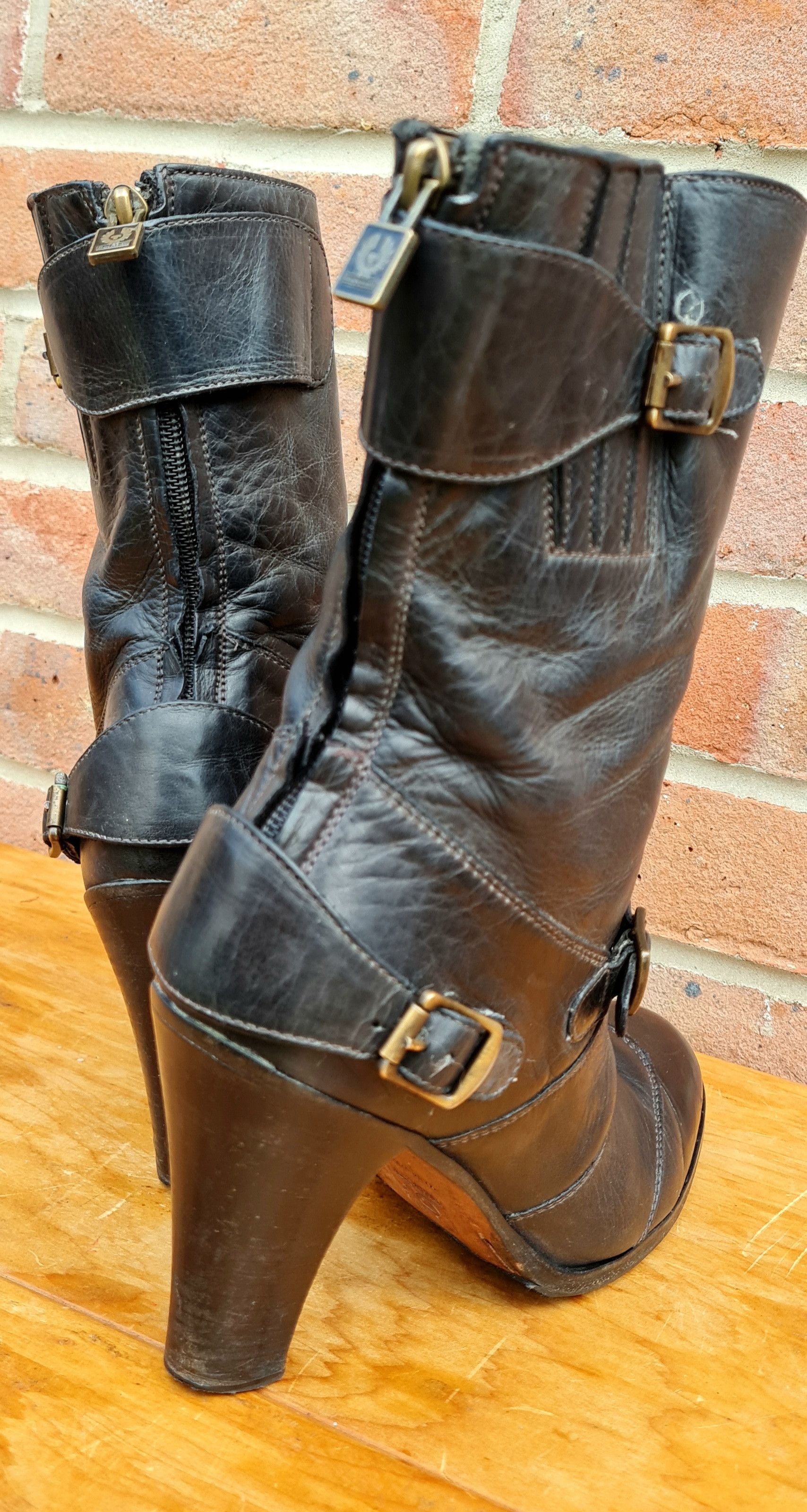 Belstaff Urbanmaster Size US 7 / IT 37 - 1 Thumbnail