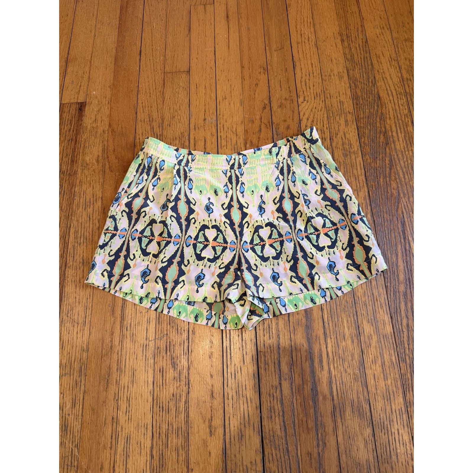 Tibi Tibi Shorts Womens 2 Multicolor Silk Wrap Pleated Geometric Size 26" / US 2 / IT 38 - 1 Thumbnail