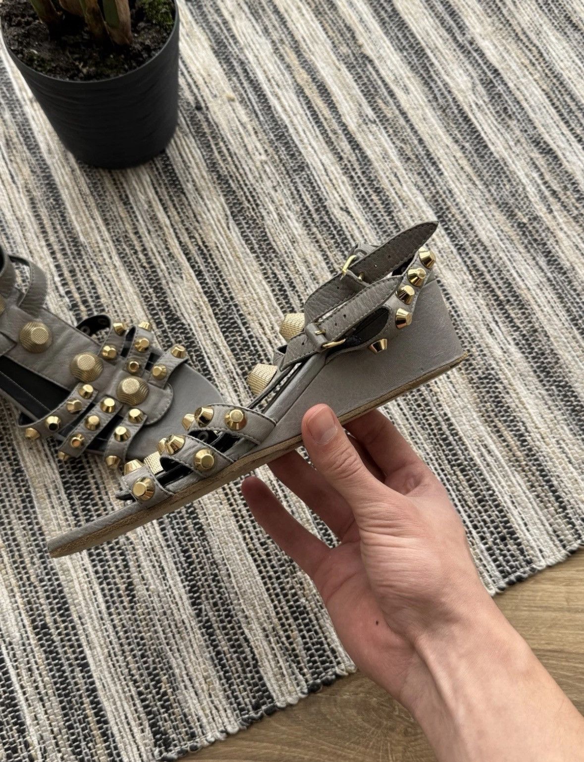 Balenciaga Balenciaga Gris Pyrite Studded Sandals Lambskin Womans 39 Size US 9 / IT 39 - 4 Thumbnail
