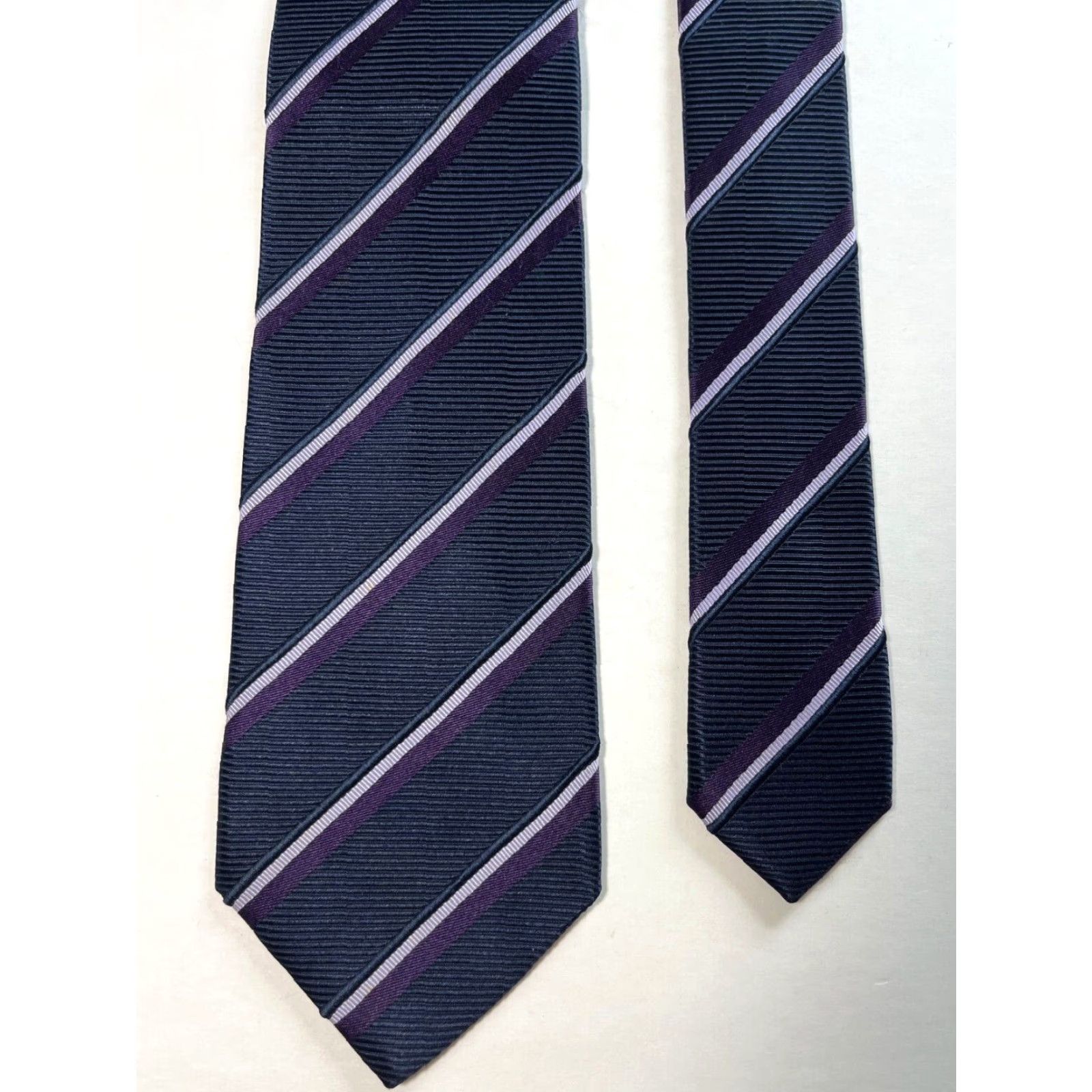 Vintage Epoca Uomo Silk Tie Striped Ribbed Navy Made in Japan Men’s Tie 100% Silk Length 58 1/2 Width 3 3/8" Classic Size ONE SIZE - 5 Thumbnail