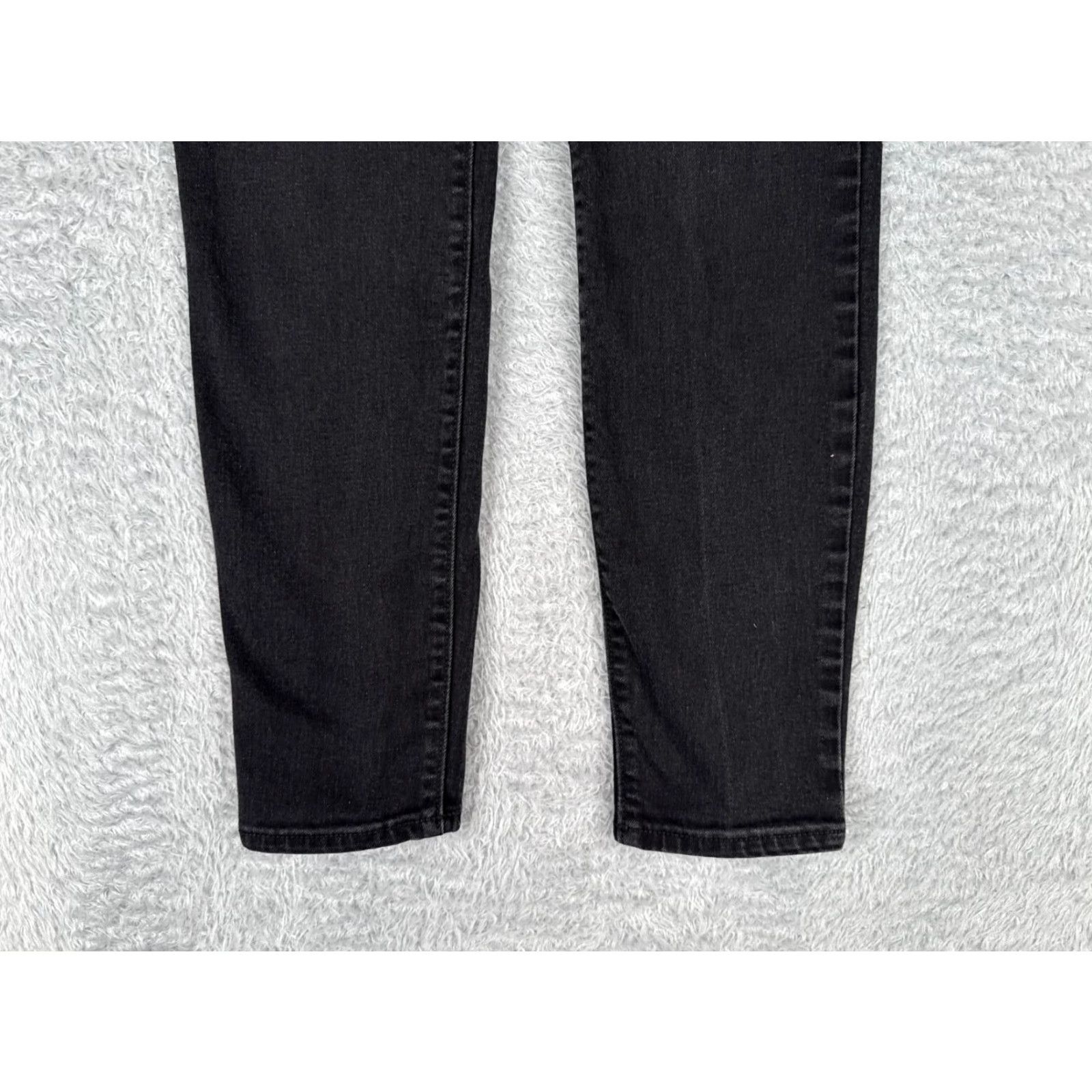 Old Navy VINTAGE? No — Old Navy Jeans Skinny Denim 5-Pocket Mid Rise Black Women’s 12 Regular 32x25 Cotton Blend 90s Retro Designer Womens Jeans Size 34" / US 12 / IT 48 - 2 Thumbnail
