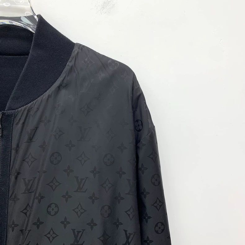Louis Vuitton Louis Vuitton 24 black logo dark print full print reversib Size US XL / EU 56 / 4 - 9 Thumbnail