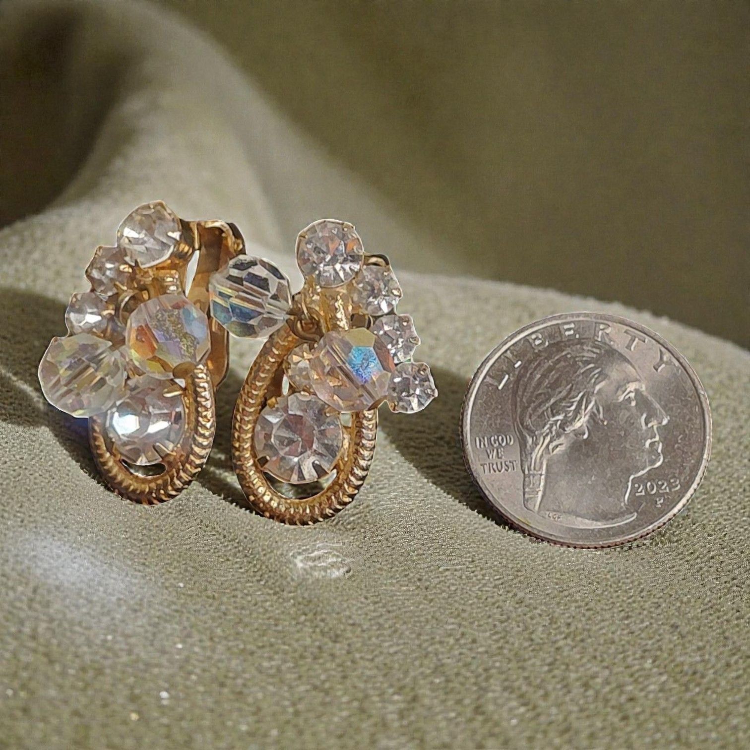 Other Vintage Aurora Borealis Crystal Cluster Jewelry MCM Clip On Size ONE SIZE - 7 Thumbnail