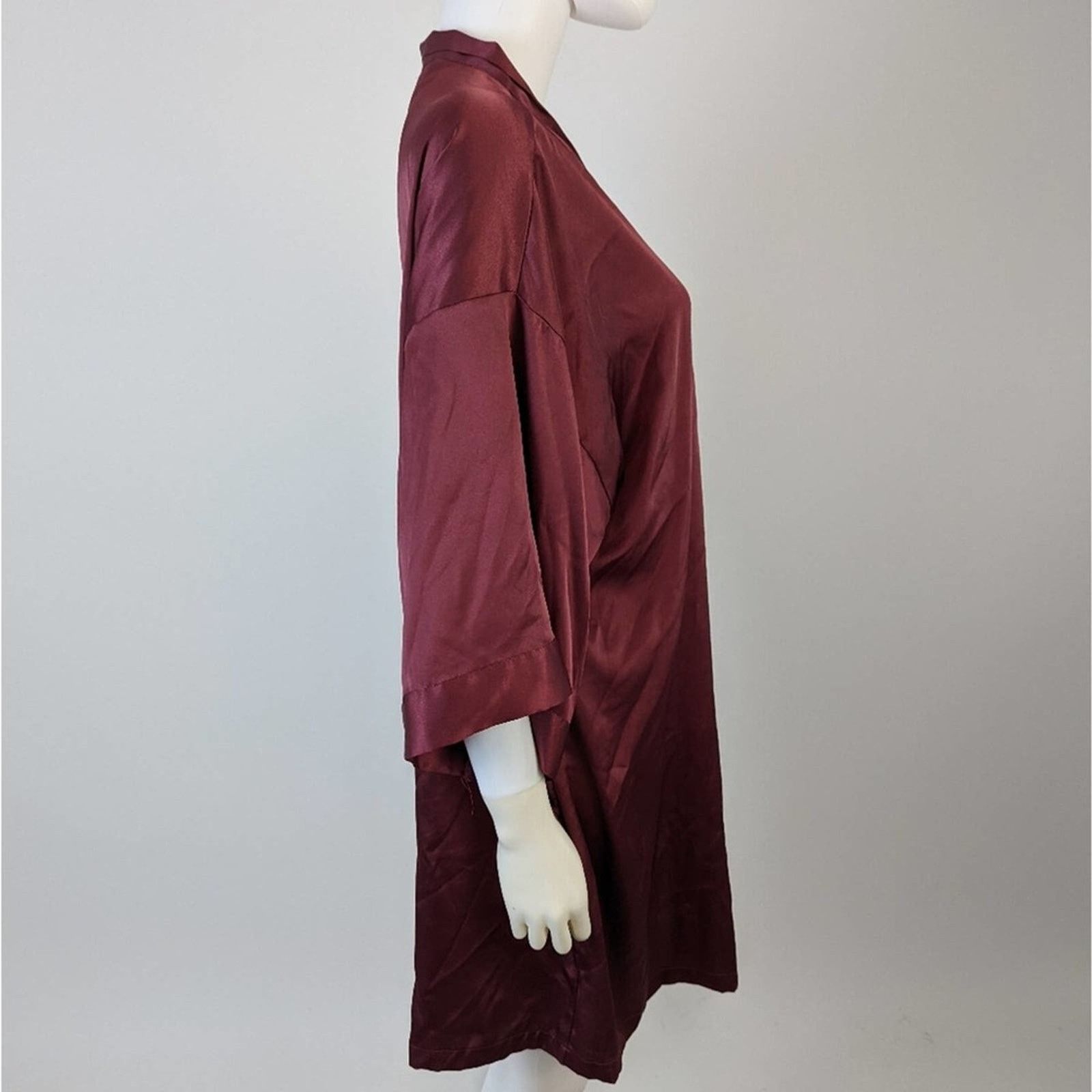 Victoria's Secret Victoria's Secret Silky Robe Size ONE SIZE - 3 Thumbnail
