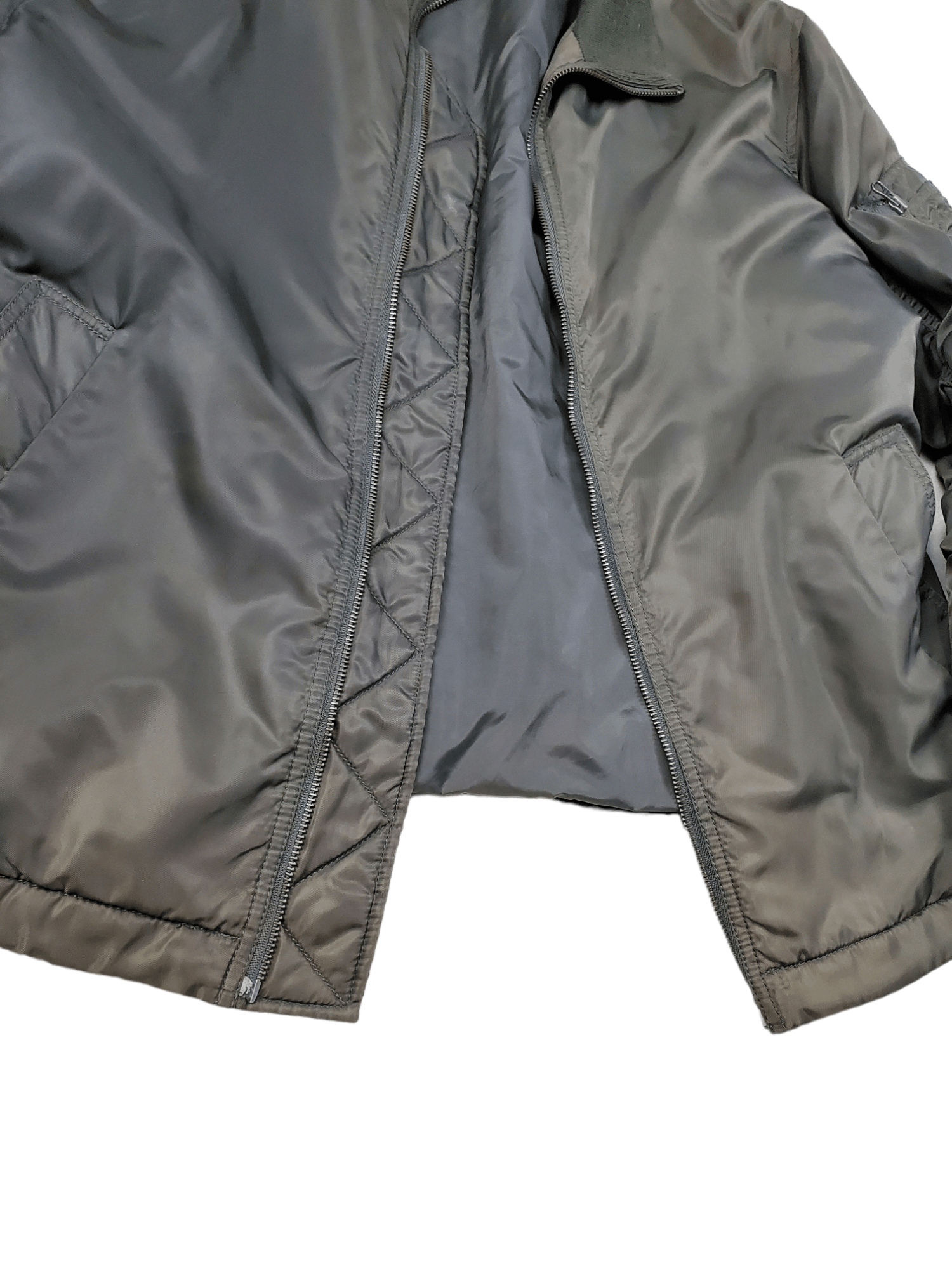 Uniqlo Uniqlo Bomber Jacket Army Green Military Style Size US M / EU 48-50 / 2 - 6 Thumbnail