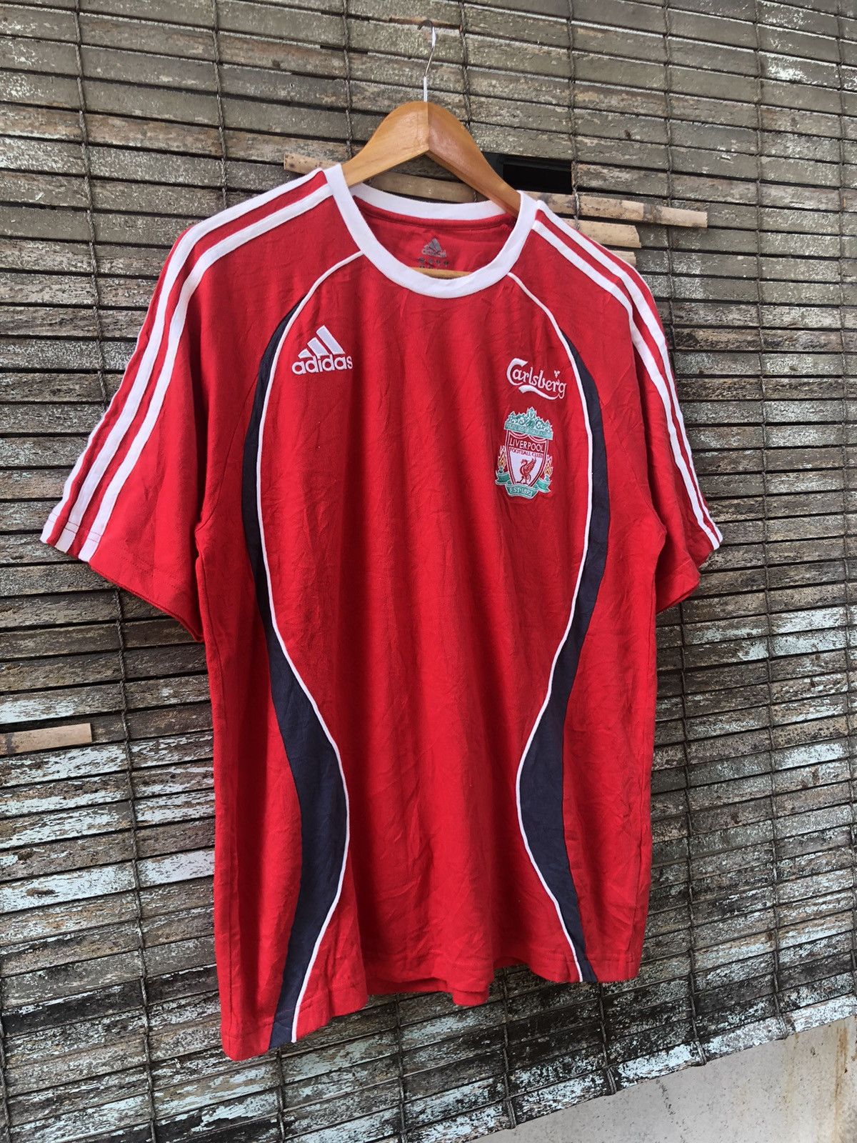 Adidas 🔥Vintage Y2k🔥 Adidas Liverpool Carlsbery Embroidered Tee Size US L / EU 52-54 / 3 - 5 Thumbnail
