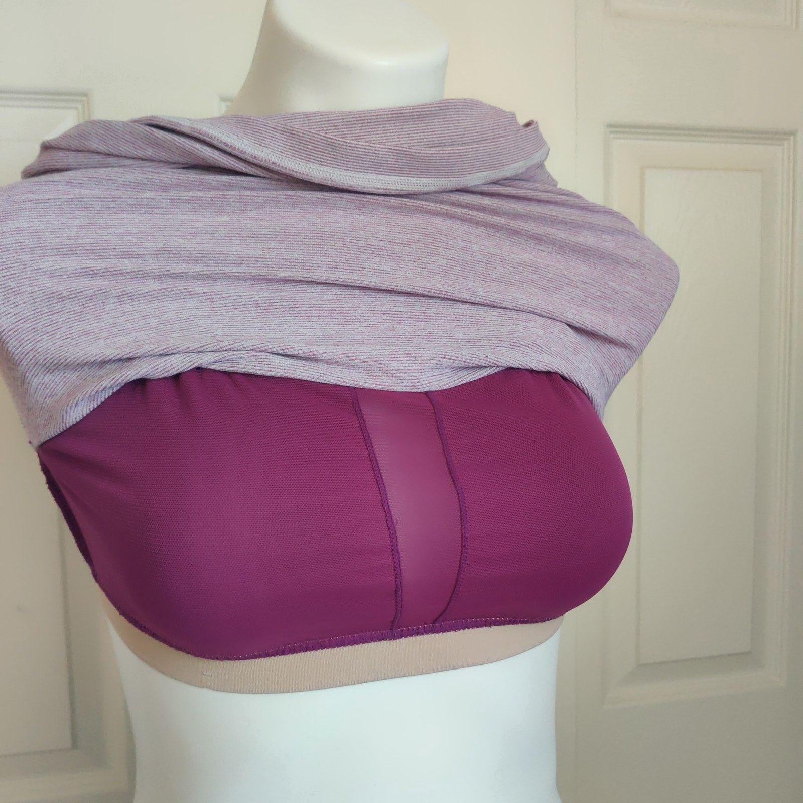 Lululemon Lululemon Power Y Tank purple wee stripe sz 6 Size M / US 6-8 / IT 42-44 - 5 Thumbnail