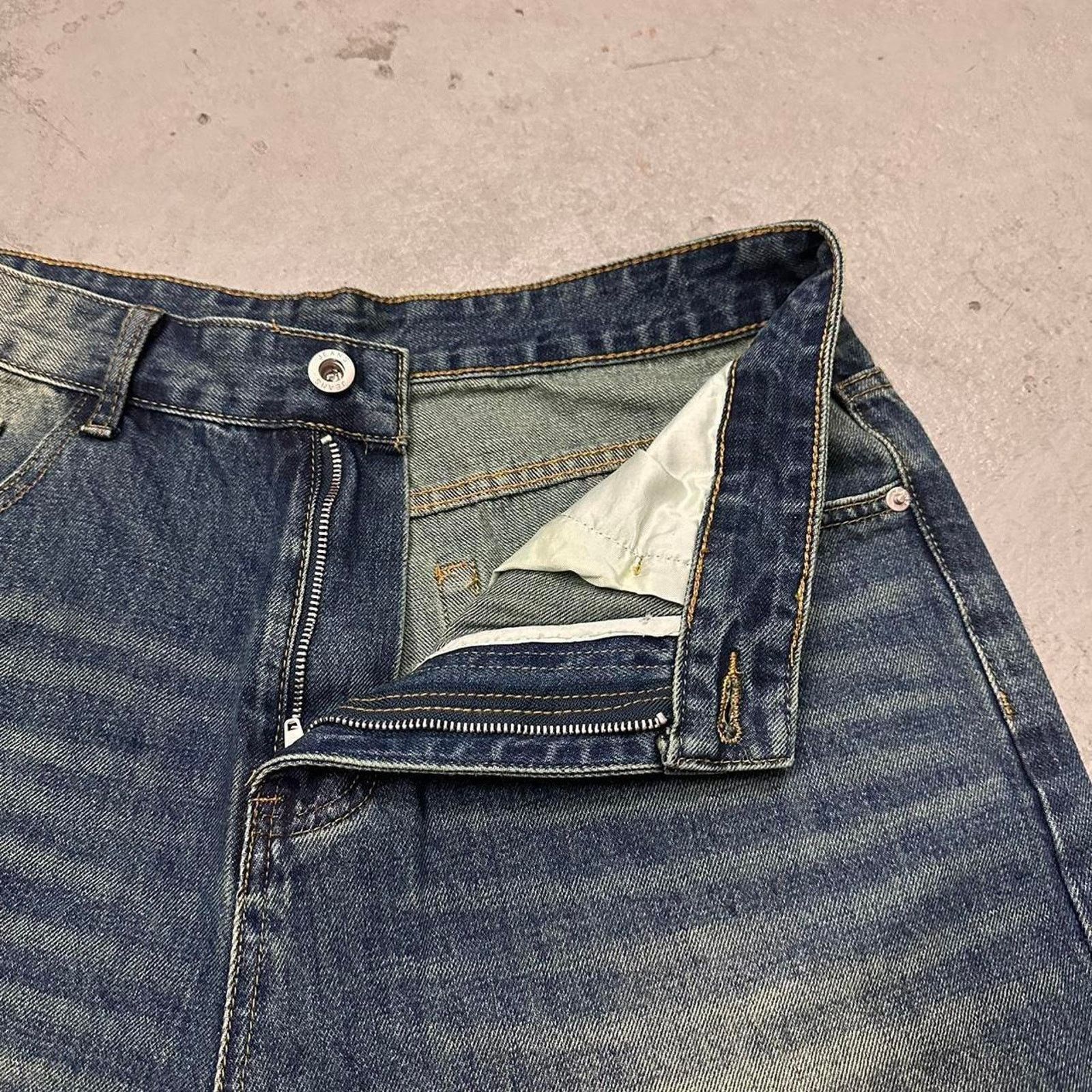 Vintage Vintage baggy y2k urban distressed denim jean SZ 34 Size US 32 / EU 48 - 2 Thumbnail