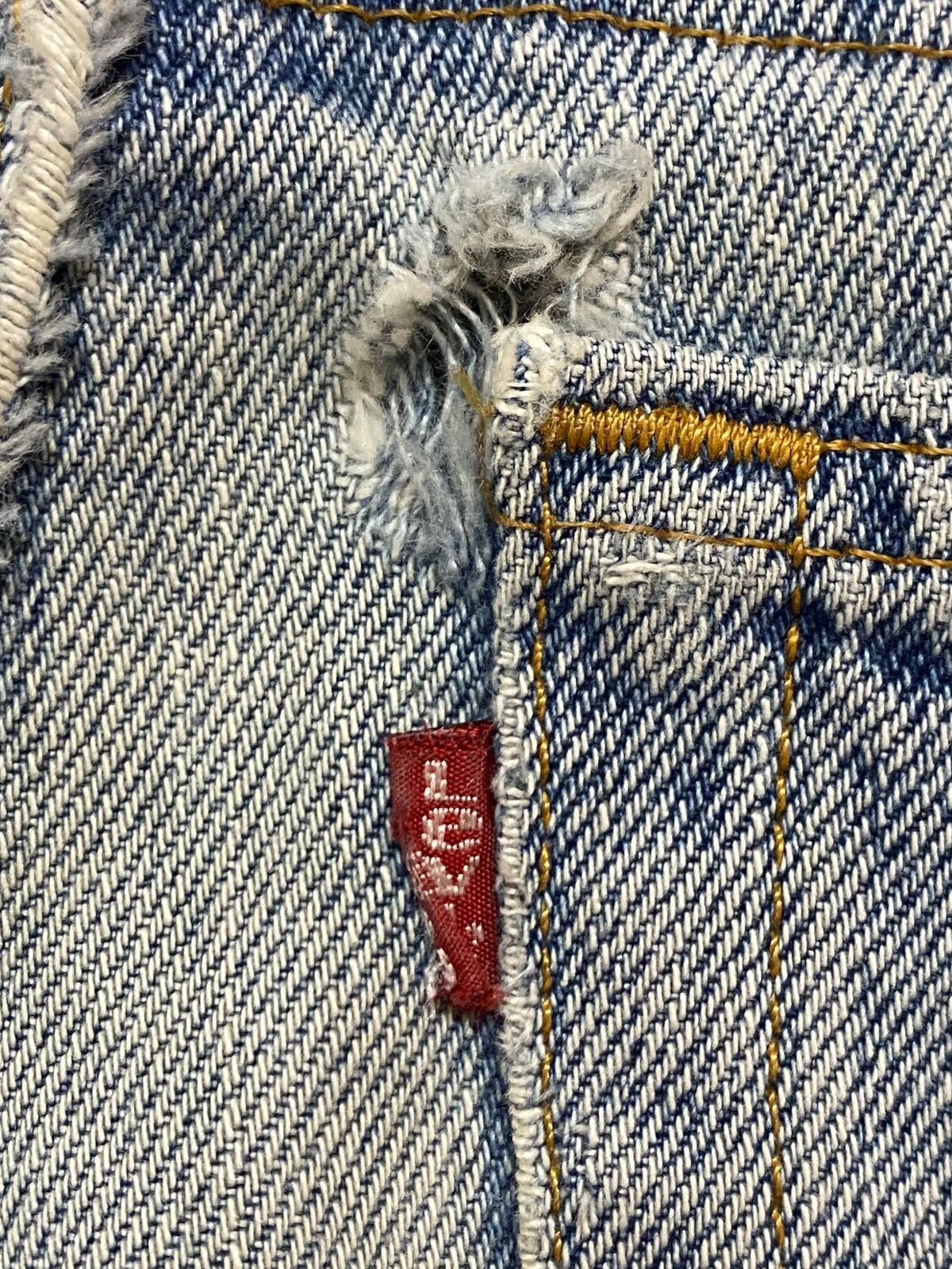 Levi's Vintage Clothing Levis 505 90s Faded Wash Grunge Distressed Loose Jeans Size US 30 / EU 46 - 13 Thumbnail