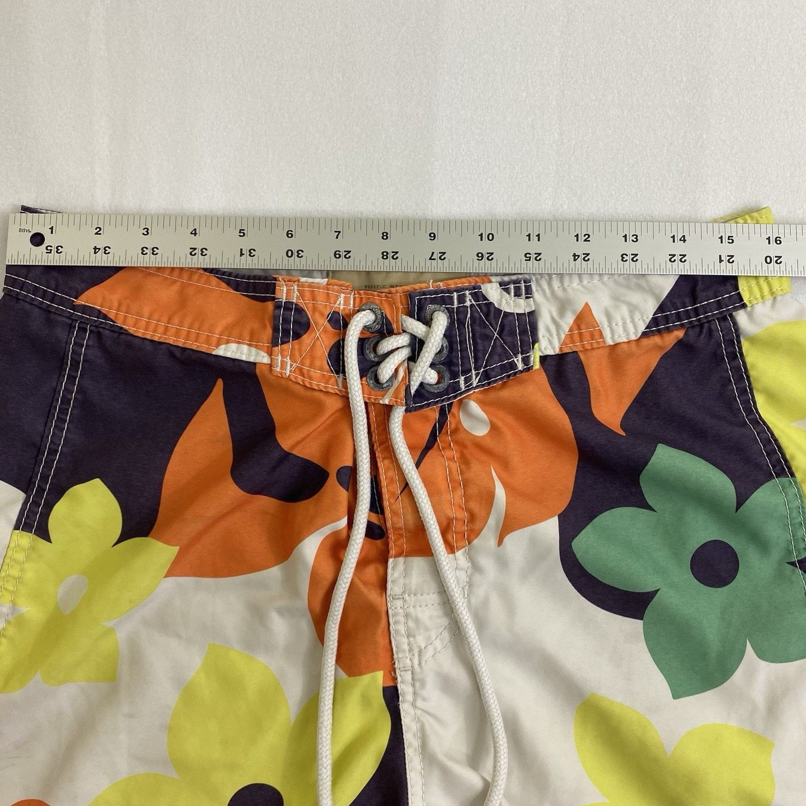Hollister Hollister Men's Swim Shorts Mens M Tropical Drawstring Size US 32 / EU 48 - 4 Thumbnail