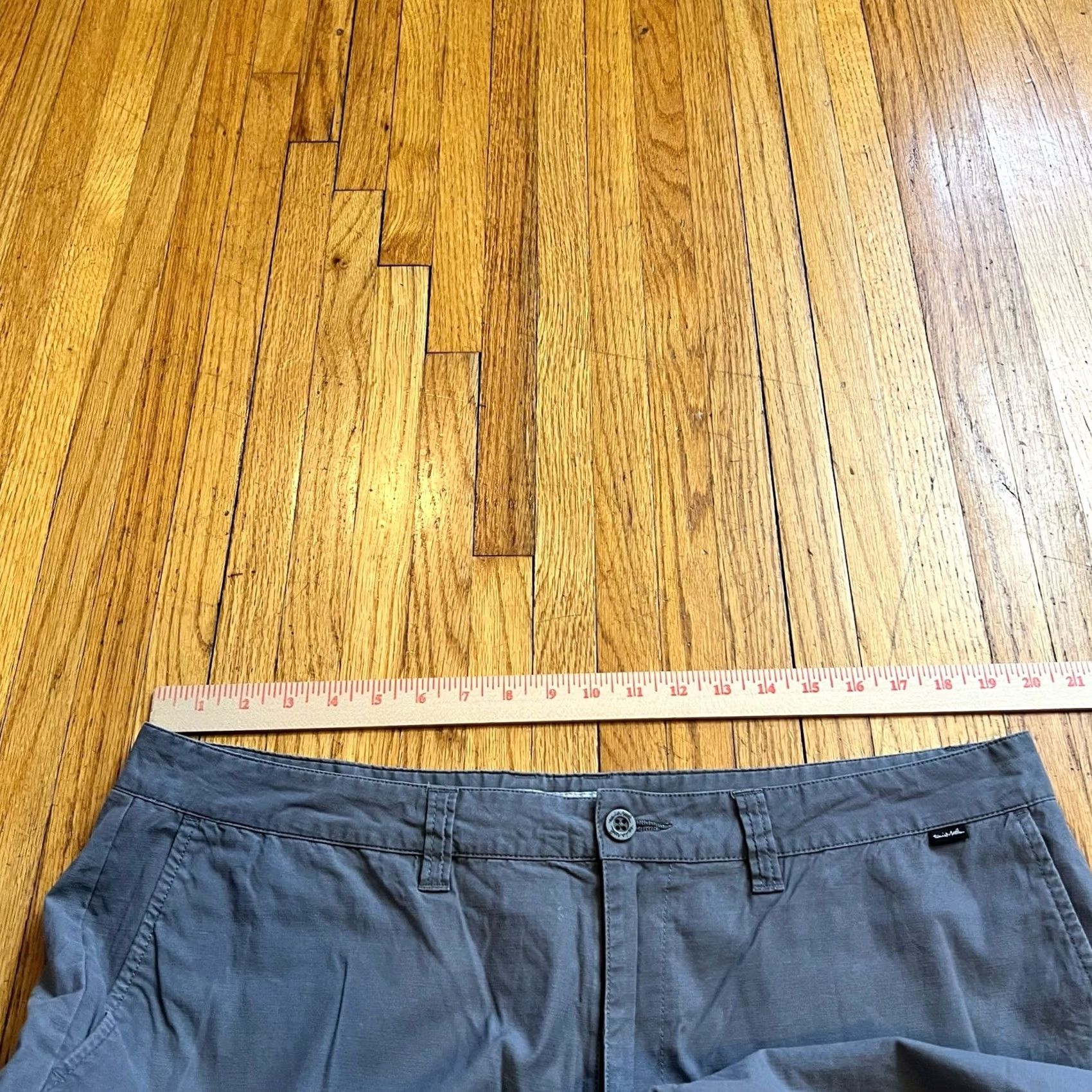 TravisMathew Travis Mathew Shorts Mens 38 Gray Performance Golf Chino Regular Mens Gray 38 Size US 38 / EU 54 - 6 Thumbnail