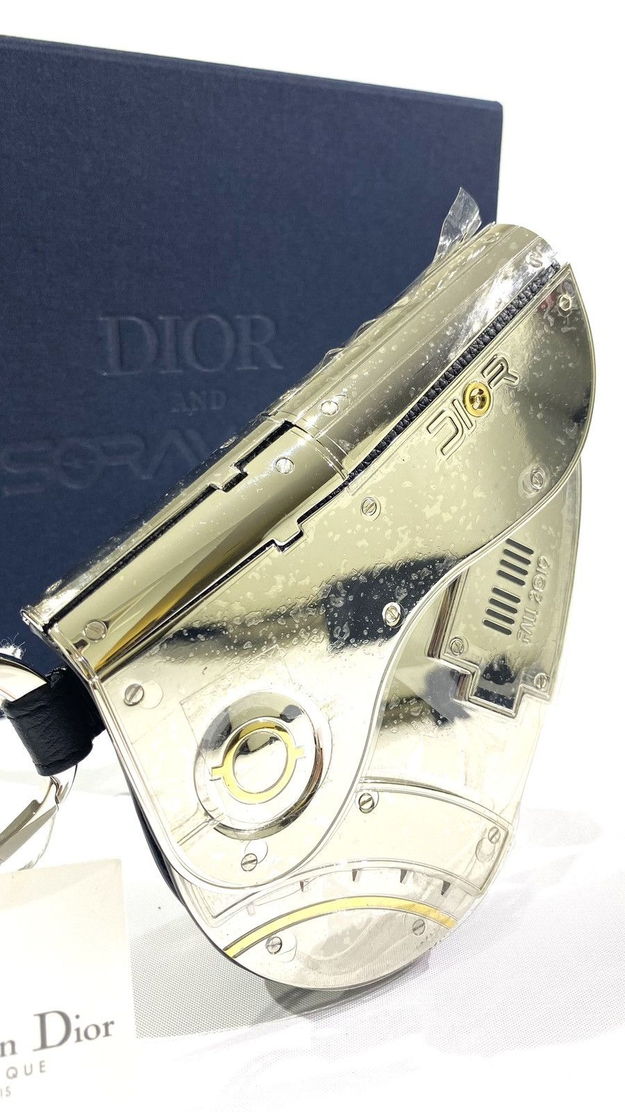 Club Sorayama × Dior Christian Dior X Hajime Sorayama Saddle Metal Pouch Limited Size ONE SIZE - 4 Thumbnail