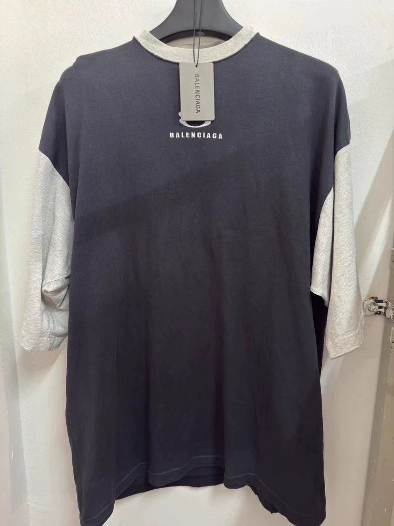 Balenciaga Balenciaga Double Ring Short Sleeve Size US L / EU 52-54 / 3 - 1 Thumbnail
