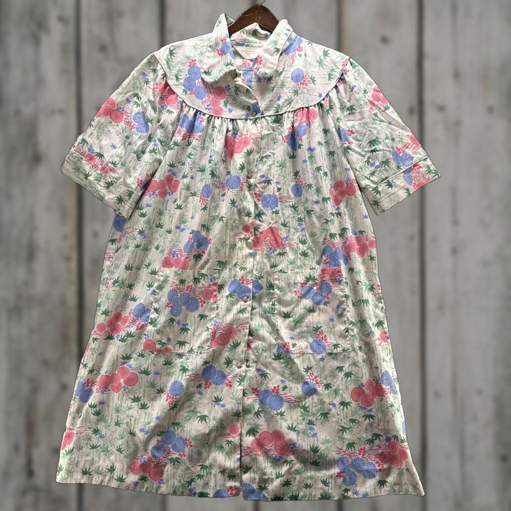 Sears VINTAGE Sears Comfort Coat Robe Womens Large Floral Bamboo Kaftan Housecoat 60s Size ONE SIZE - 1 Thumbnail