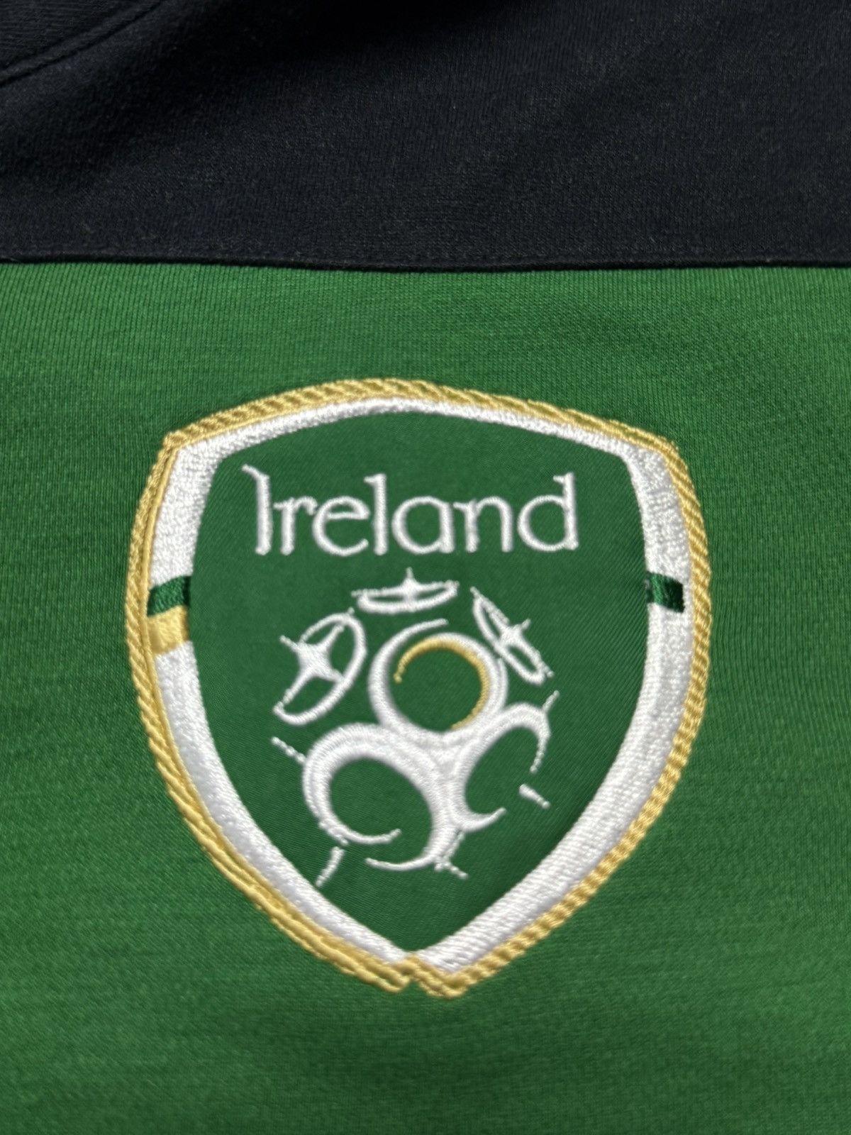 Umbro Umbro x Ireland national football team 2011/12 Away Shirt Size US M / EU 48-50 / 2 - 8 Thumbnail