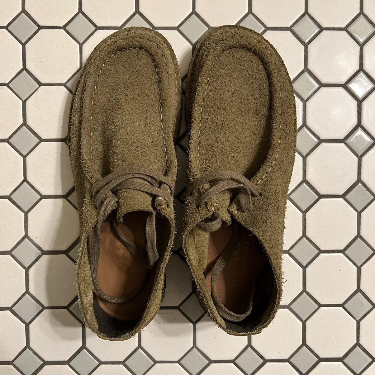 Clarks Desert Lace-Up Pelle Scamosciata Marrone Stivali Da Donna