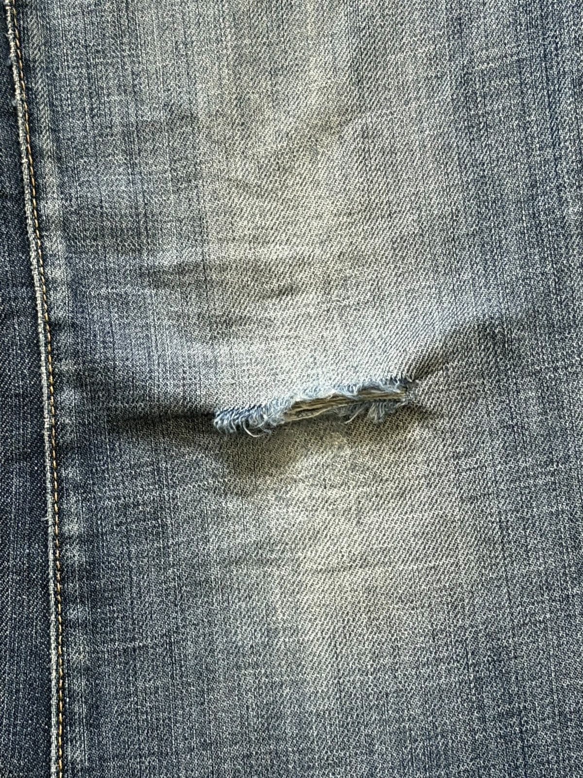Diesel Vintage / Y2K Cult Blue Faded Wash Distress Flare Jeans Size 26" / US 2 / IT 38 - 3 Thumbnail