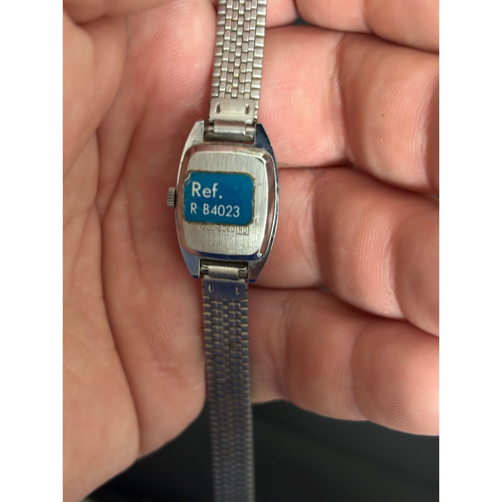(di)vision Vintage Lorus V235-5060 Silver Tone Womens Watch. New Batt. Size ONE SIZE - 6 Thumbnail