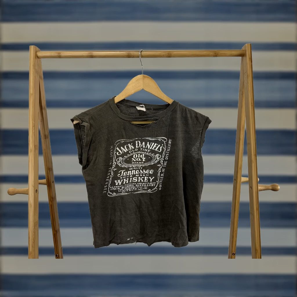 Thrasher VTG 70s Jack Daniel's Tennessee Whiskey Sun Faded Thrashed Cropped T-Shirt M Shirt Mens Black Distressed 70s Whiskey Sun Faded Thrashed Cropped Shirt Size US M / EU 48-50 / 2 - 1 Thumbnail