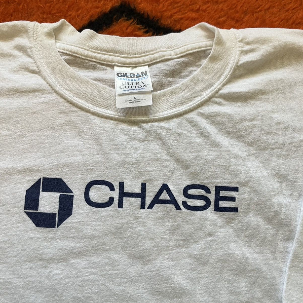 Vintage Vintage early 2000s Chase Bank Center Logo Graphic T shirt Size US L / EU 52-54 / 3 - 2 Thumbnail