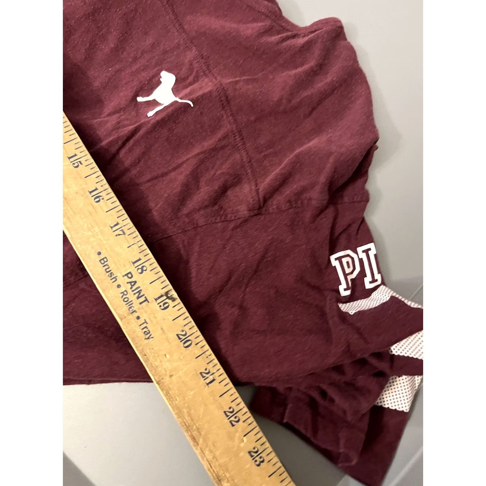 Victoria's Secret Victoria's Secret Pink T-Shirt Womens S Pullover 3/4 Sleeve Maroon Round Neck Size S / US 4 / IT 40 - 5 Thumbnail