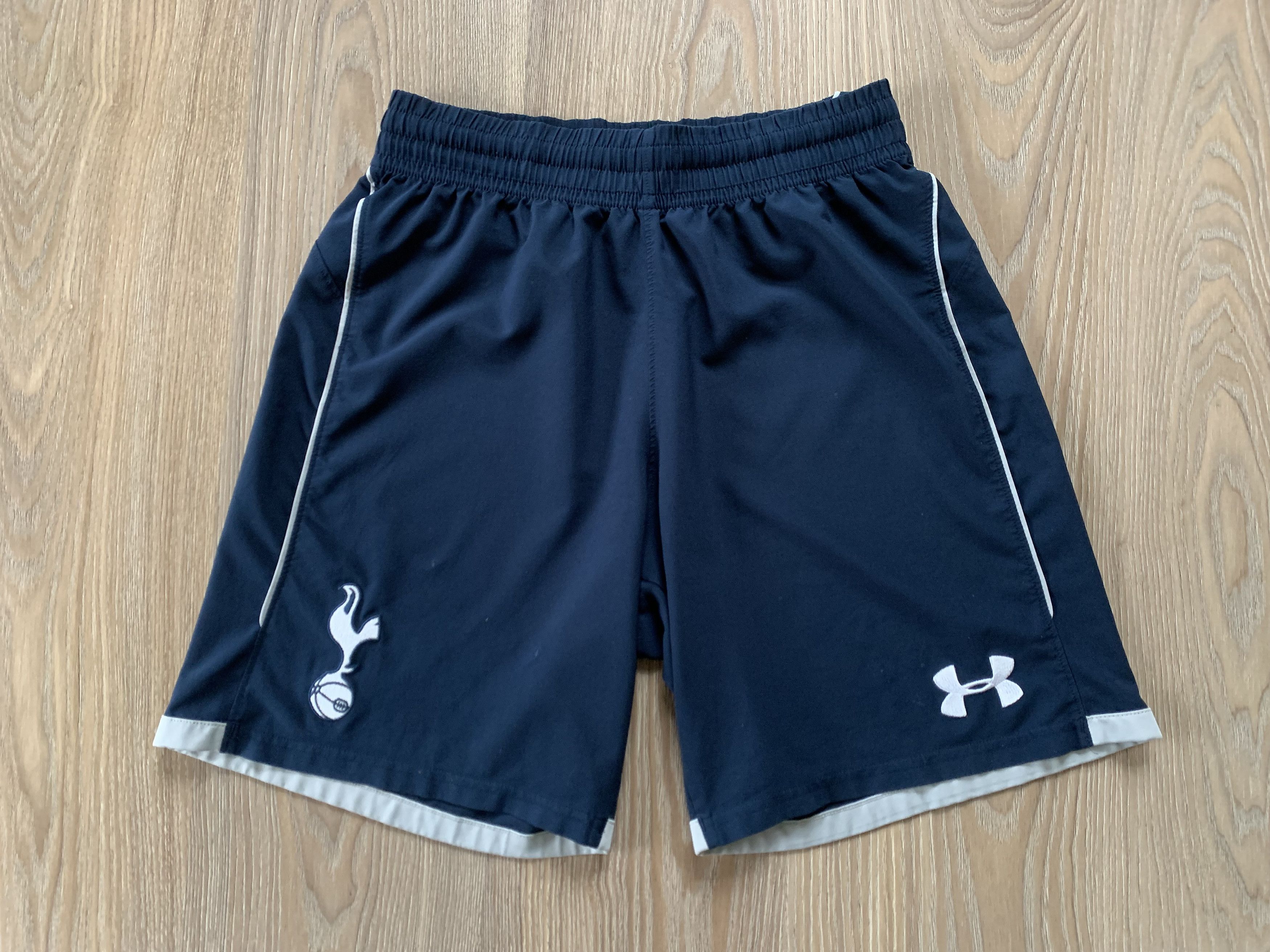 Under Armour Under Armour Tottenham Hotspur Football Shorts 2015 Size US 30 / EU 46 - 2 Thumbnail
