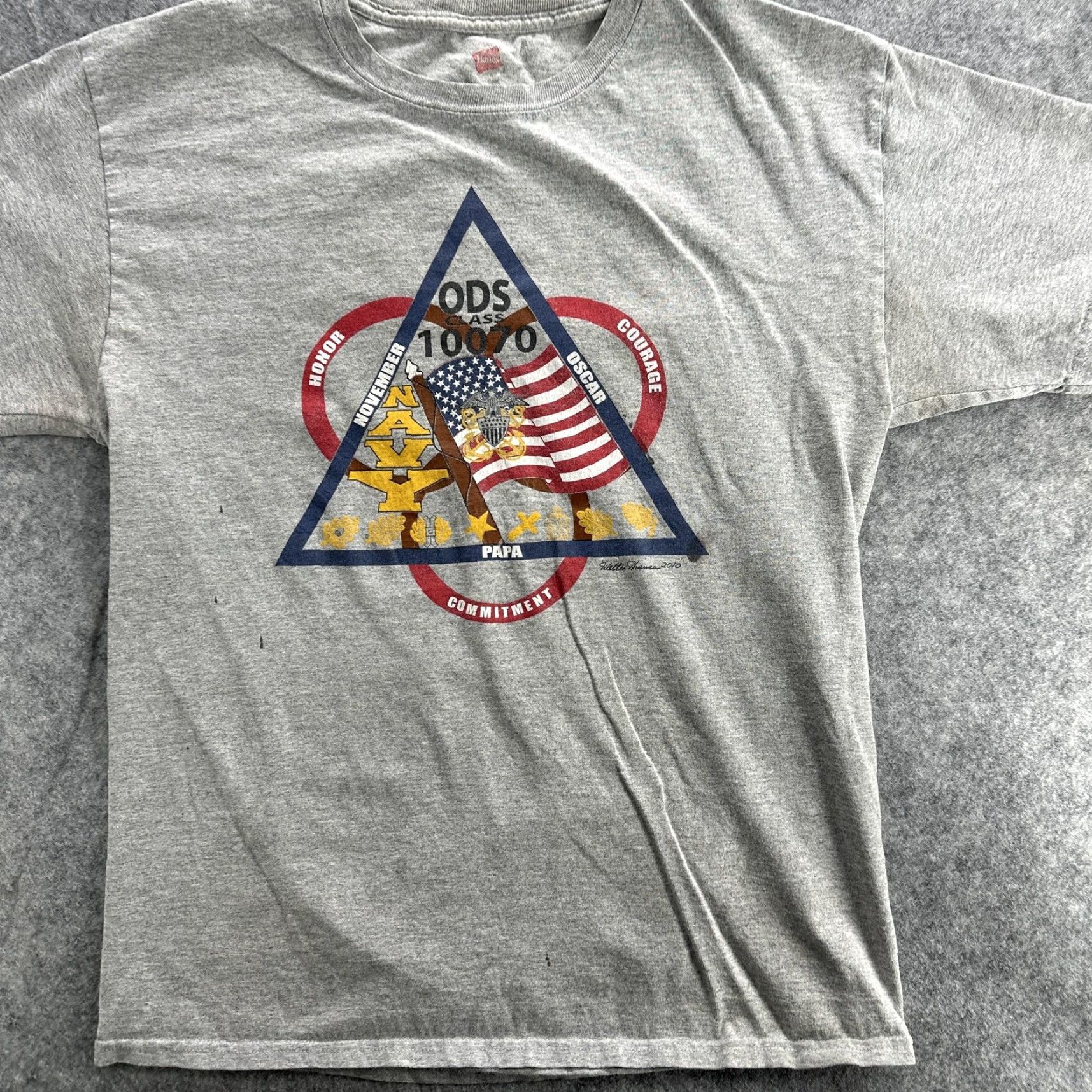 Hanes VINTAGE US Navy ODS Class 10070 T-Shirt Mens Large Gray Hanes Military Graphic Tee 2010 Size US L / EU 52-54 / 3 - 2 Thumbnail