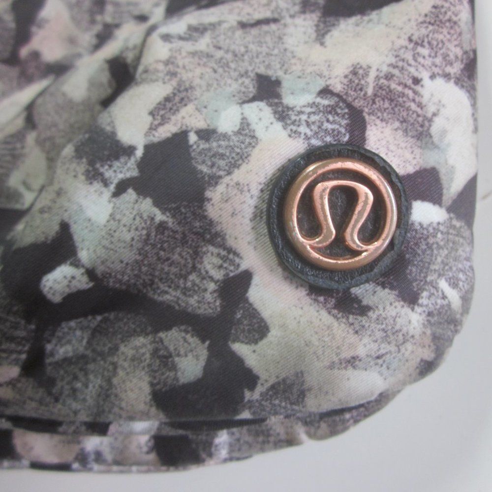 Lululemon Lululemon Hip to be Free Crossbody Bag Removable Strap "Myst Size ONE SIZE - 8 Thumbnail