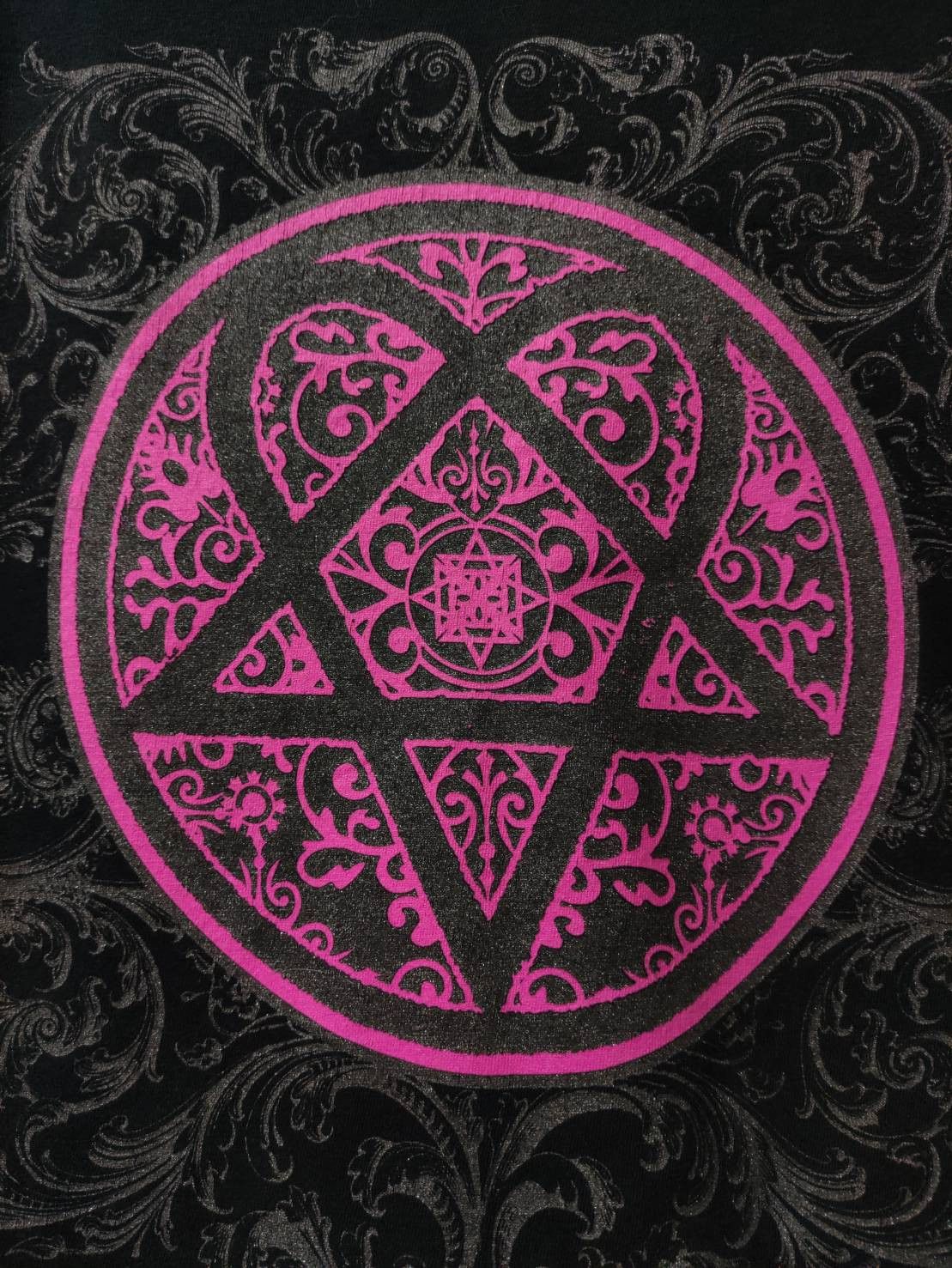 Band Tees Vtg 00's Him " Heartagram " Glitter Screen T-Shirt Size US XL / EU 56 / 4 - 3 Thumbnail