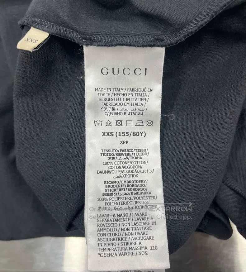Gucci Black and pink strawberry old letter logo short-slee