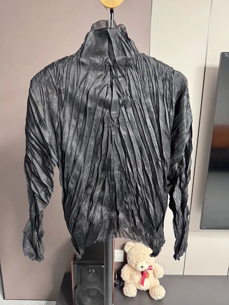 Other Issey Miyake size:3 Black pleated patchwork cardigan top Size XS / US 0-2 / IT 36-38 - 3 Thumbnail