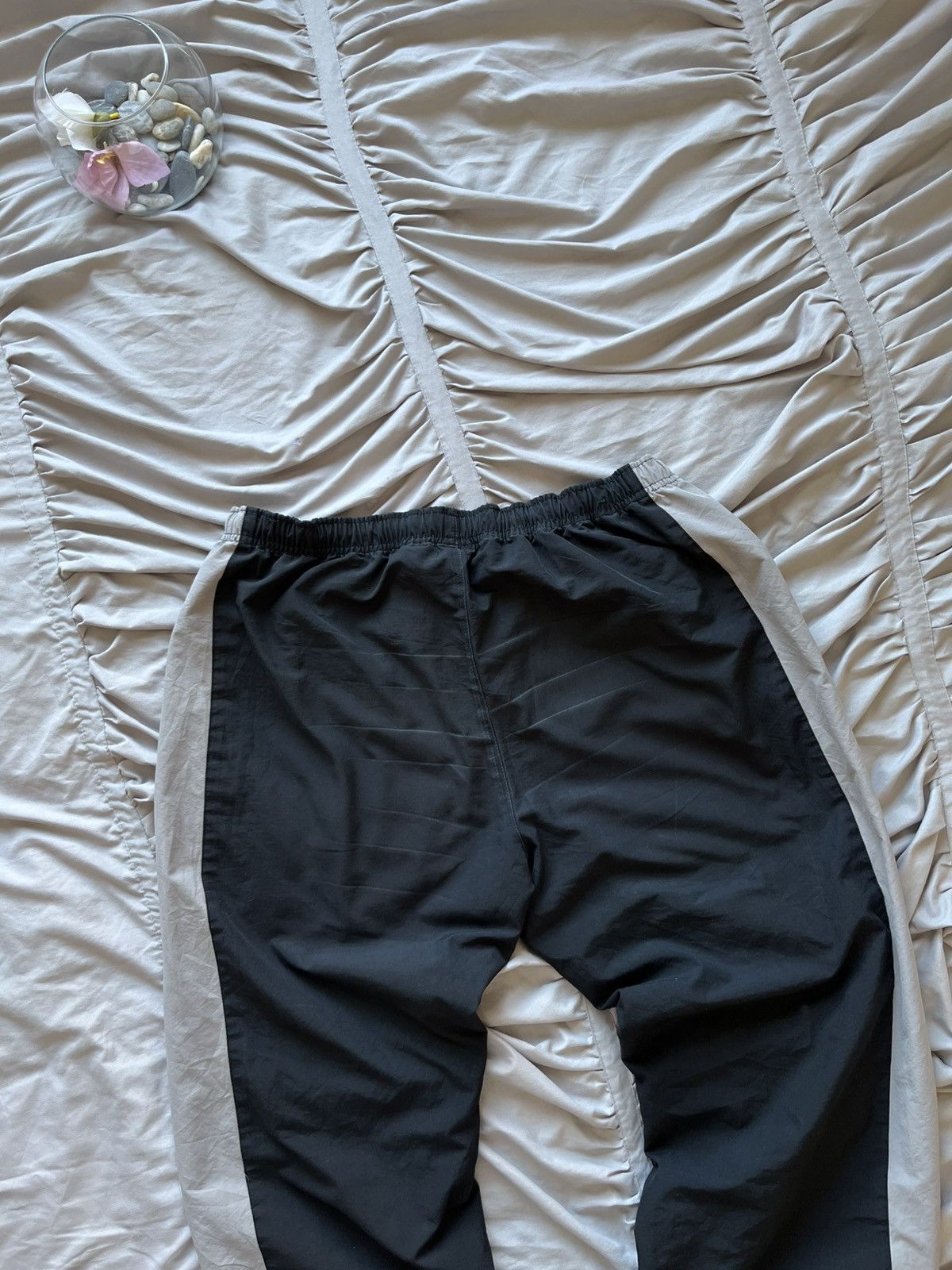 Nike Vintage Nike Swoosh Track Pants Baggy Nylon Streetwear Size US 36 / EU 52 - 10 Thumbnail