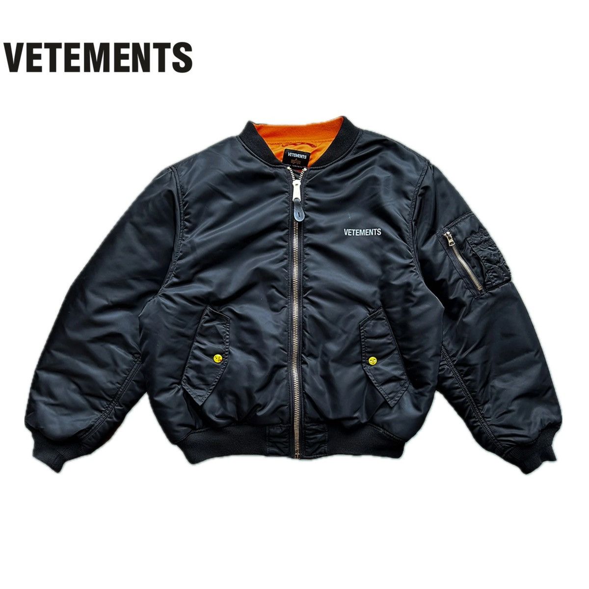 楽天市場】【中古】VETEMENTS ALPHA 稀少 18AW Reversible Bomber Hoodie Jacket ボンバージャケット  ネイビー サイズ：M 【241022】（ヴェトモン アルファ） : ブランド古着のカインドオル