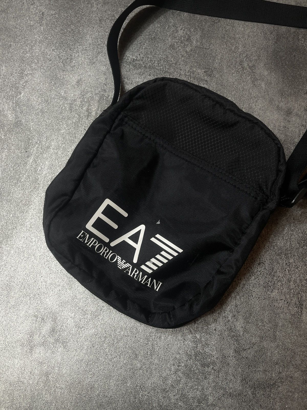 Emporio Armani 🔥Offers🔥Emporio Armani Shoulder Bag Streetwear Hype Drill Size ONE SIZE - 2 Thumbnail