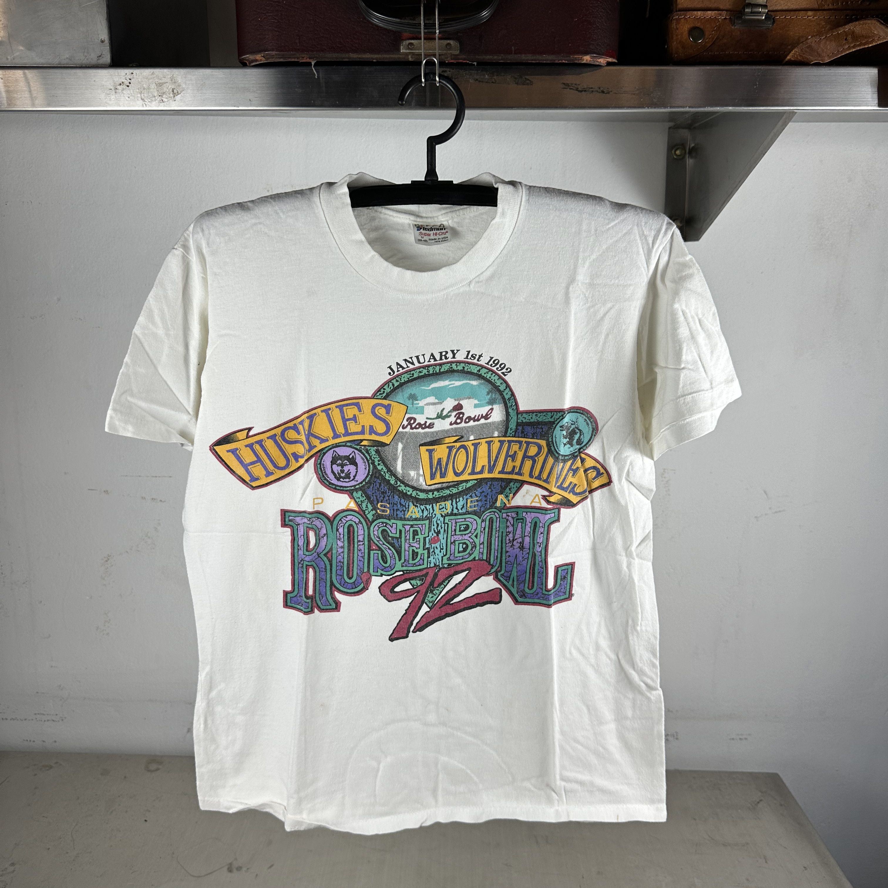 Vintage NCAA Rose Bowl Washington Huskies VS Michigan Wolverines Tee Size US M / EU 48-50 / 2 - 1 Thumbnail