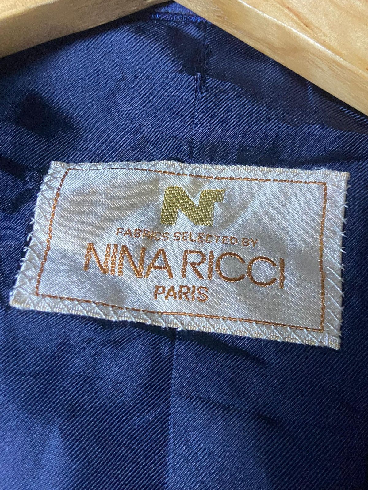 Japanese Brand Nina Ricci Paris Buttoned Blazer (155) Size US XXS / EU 40 - 7 Thumbnail