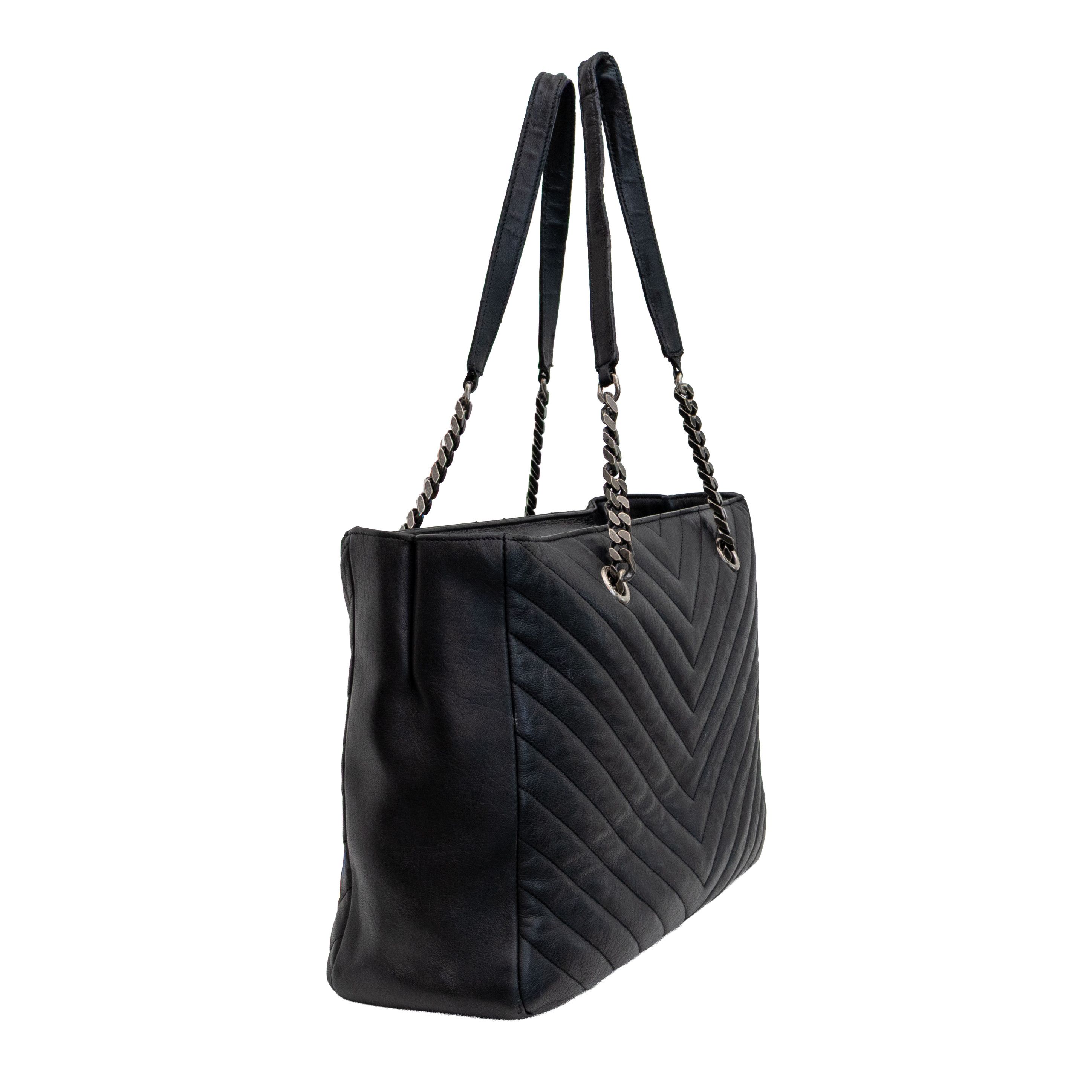 Yves Saint Laurent YVES SAINT LAURENT Black Chevron Quilted Leather Chain Tote Size ONE SIZE - 3 Thumbnail