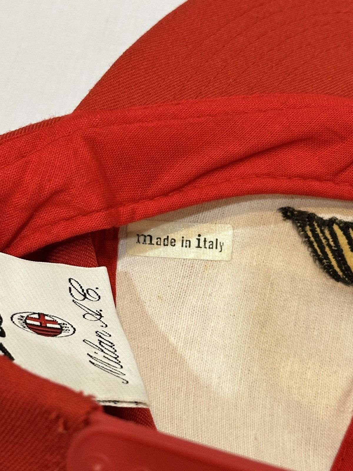 Vintage vintage Football cap featuring embroidered "Ac Milan." Size ONE SIZE - 8 Thumbnail