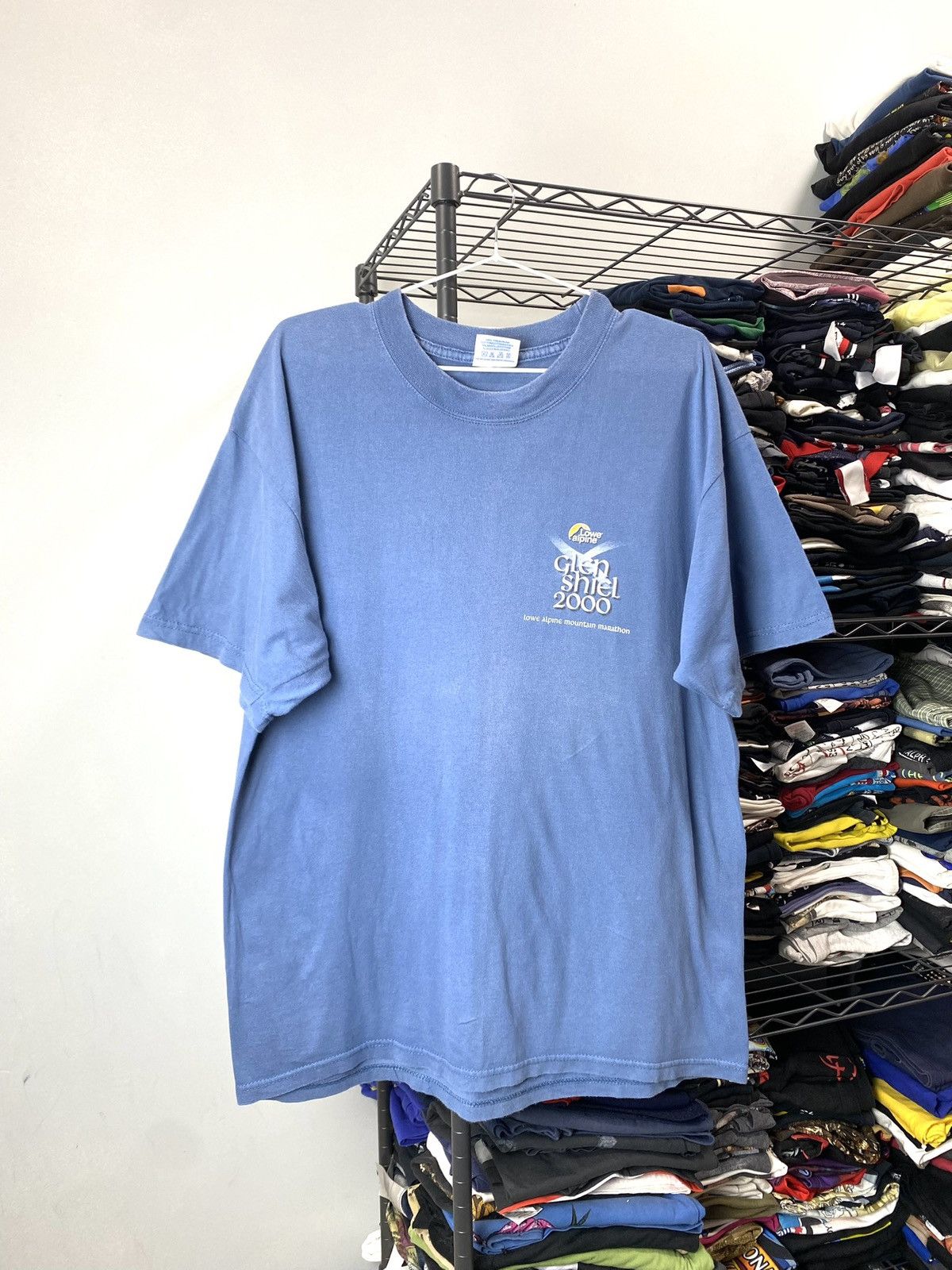 Vintage 00’s Vintage Lowe Alpine Mountain Marathon T Shirt Gorpcore Size US L / EU 52-54 / 3 - 2 Thumbnail