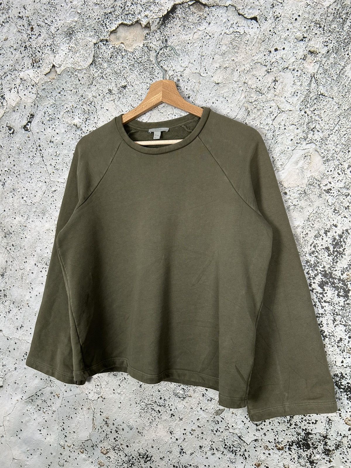 Cos COS Minimalist Scandinavian Designer Crewneck Boxy Baggy Size US S / EU 44-46 / 1 - 2 Thumbnail