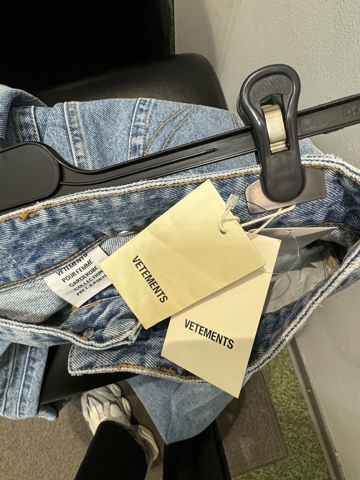 Vetements Last Size Vetements Crystal Logo Baggy Jeans Size US 31 - 12 Thumbnail