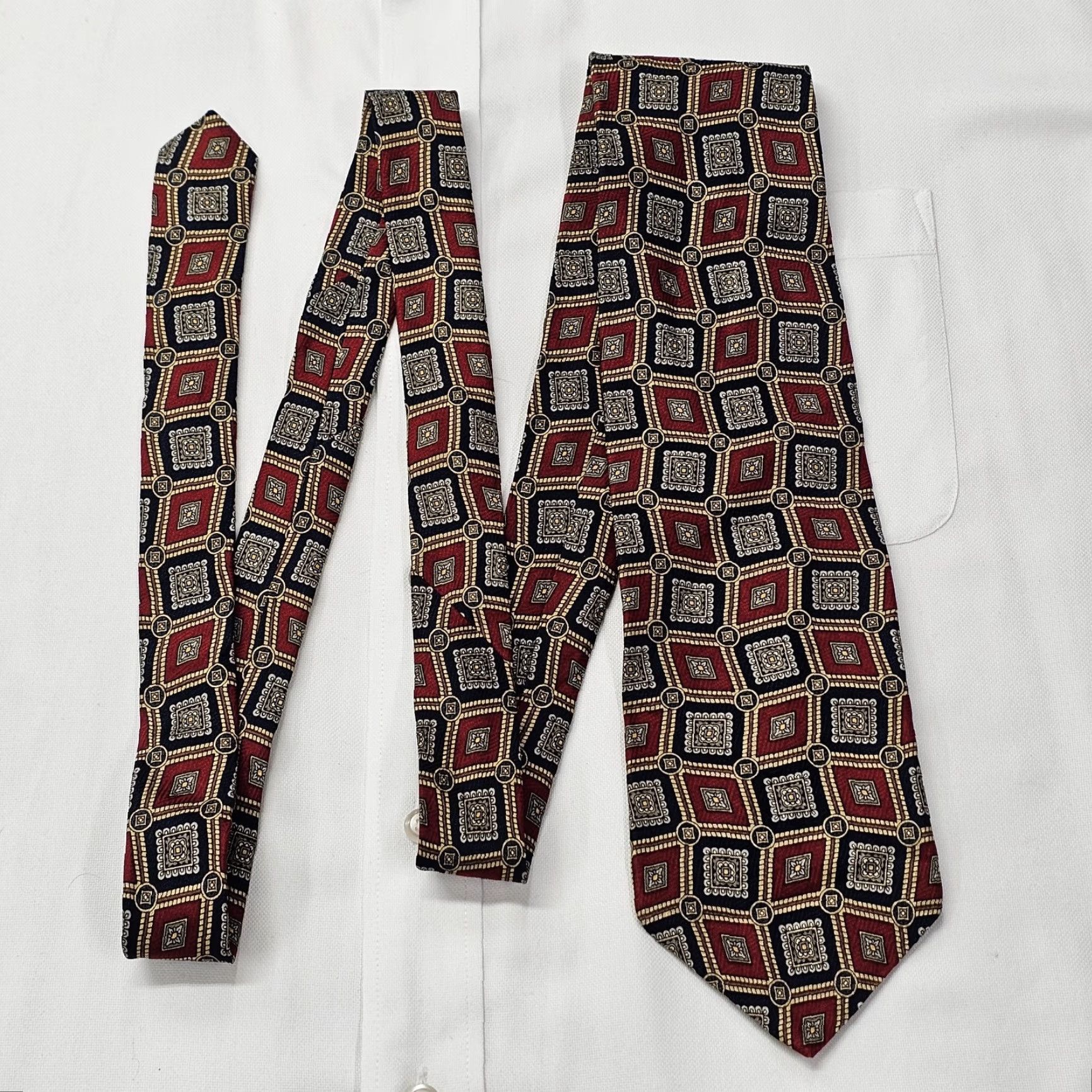 Vintage Zianetti X-Long Necktie Mens Red Geometric 100% Silk Preppy Retro Office Wear 64.5" x 4" Red Geometric Tie Classic Width Adult Mens Size ONE SIZE - 2 Thumbnail