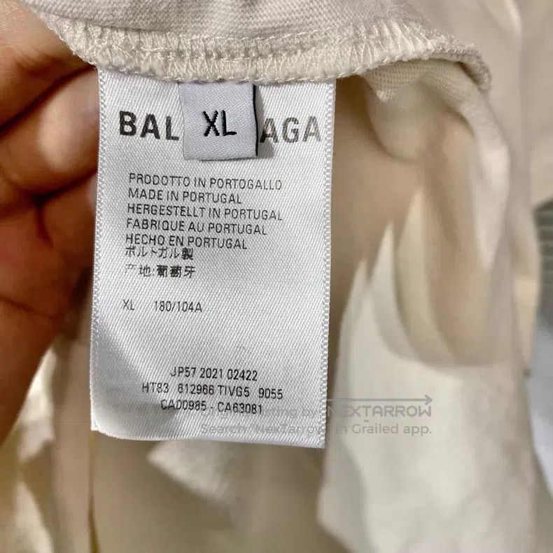 Balenciaga Balenciaga Beige Short Sleeve T-Shirt with Letter Print Lo Size US XL / EU 56 / 4 - 7 Thumbnail